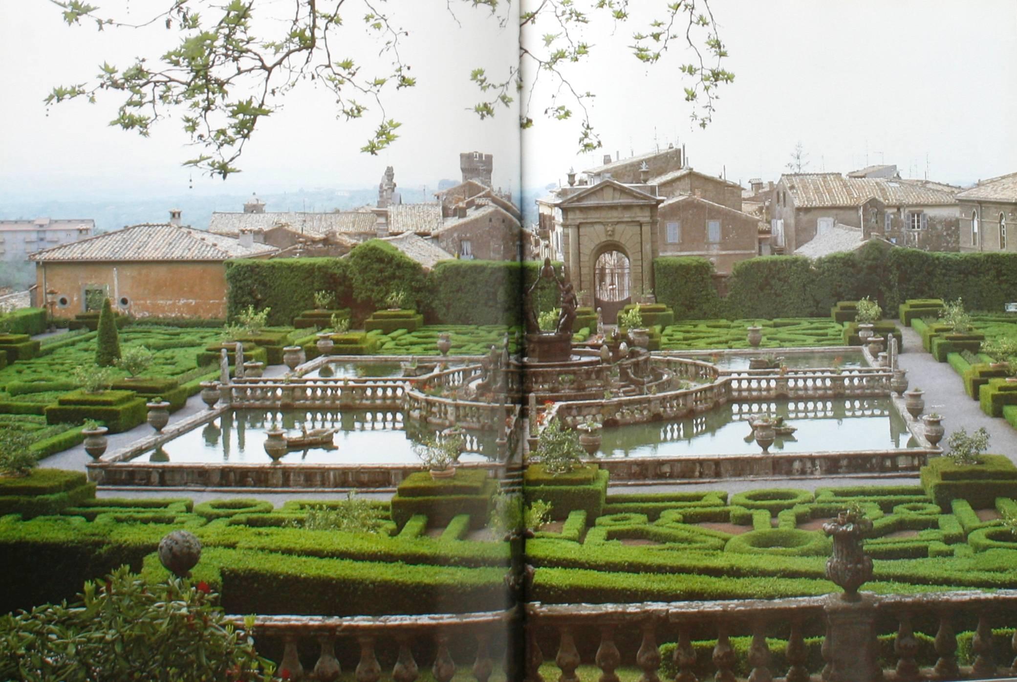 Visions of Paradise: Themes and Variations on the Garden In Good Condition In valatie, NY