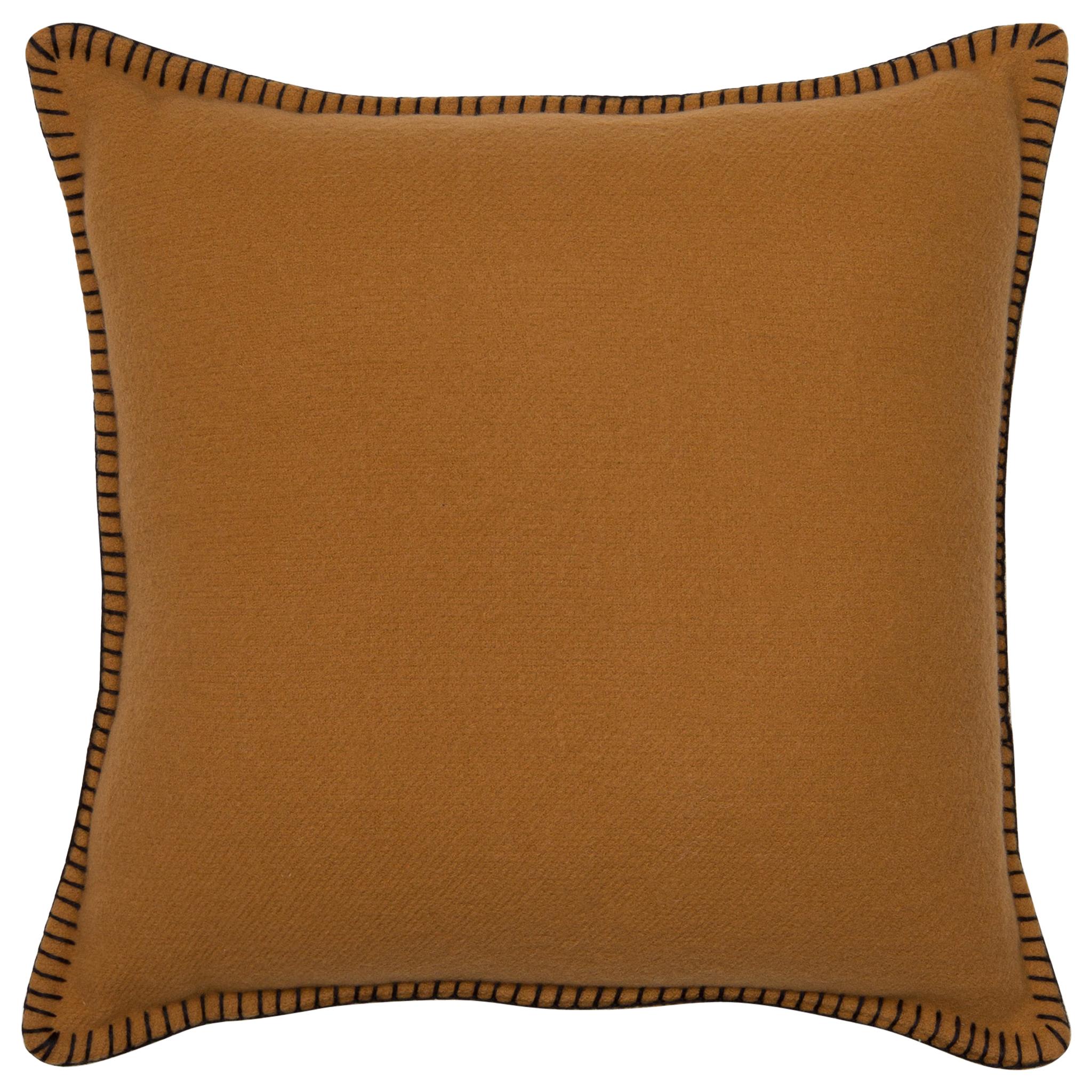 Viso Merino Pillow V106