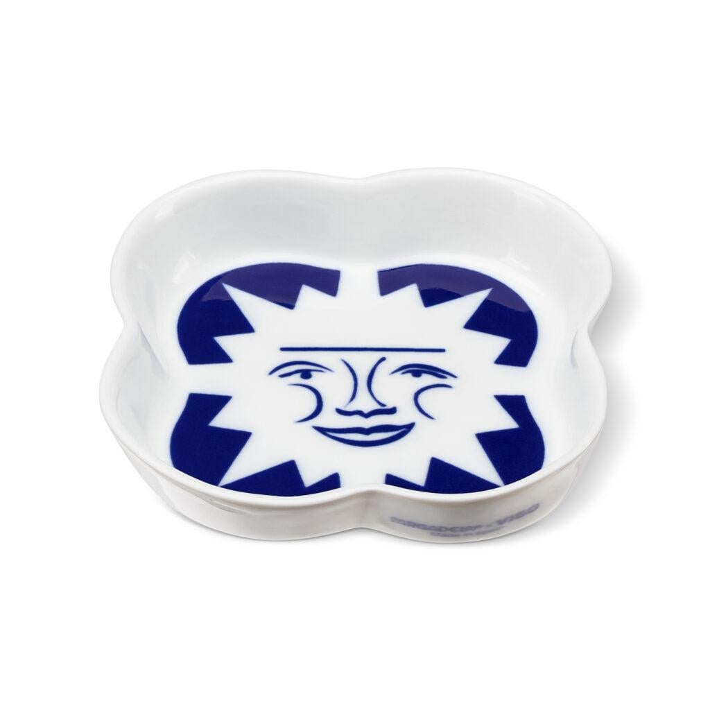 The latest addition to our beloved Zodiac Collection, these mini accent trays are a perfect finishing touch to the dinner table set-up and your work-from-home desk. Our trays can also be great bed side companions, after all they are made out of the