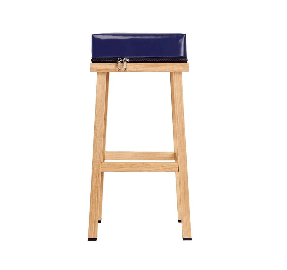 Visser and Meijwaard Truecolors high stool in dark blue PVC cloth with zipper

Designed by Visser en Meijwaard
Contemporary, Netherlands, 2015
PVC cloth, oakwood, rubber
Measures: H 32 in, W 15 in, D 12 in

Available in dark grey, black,