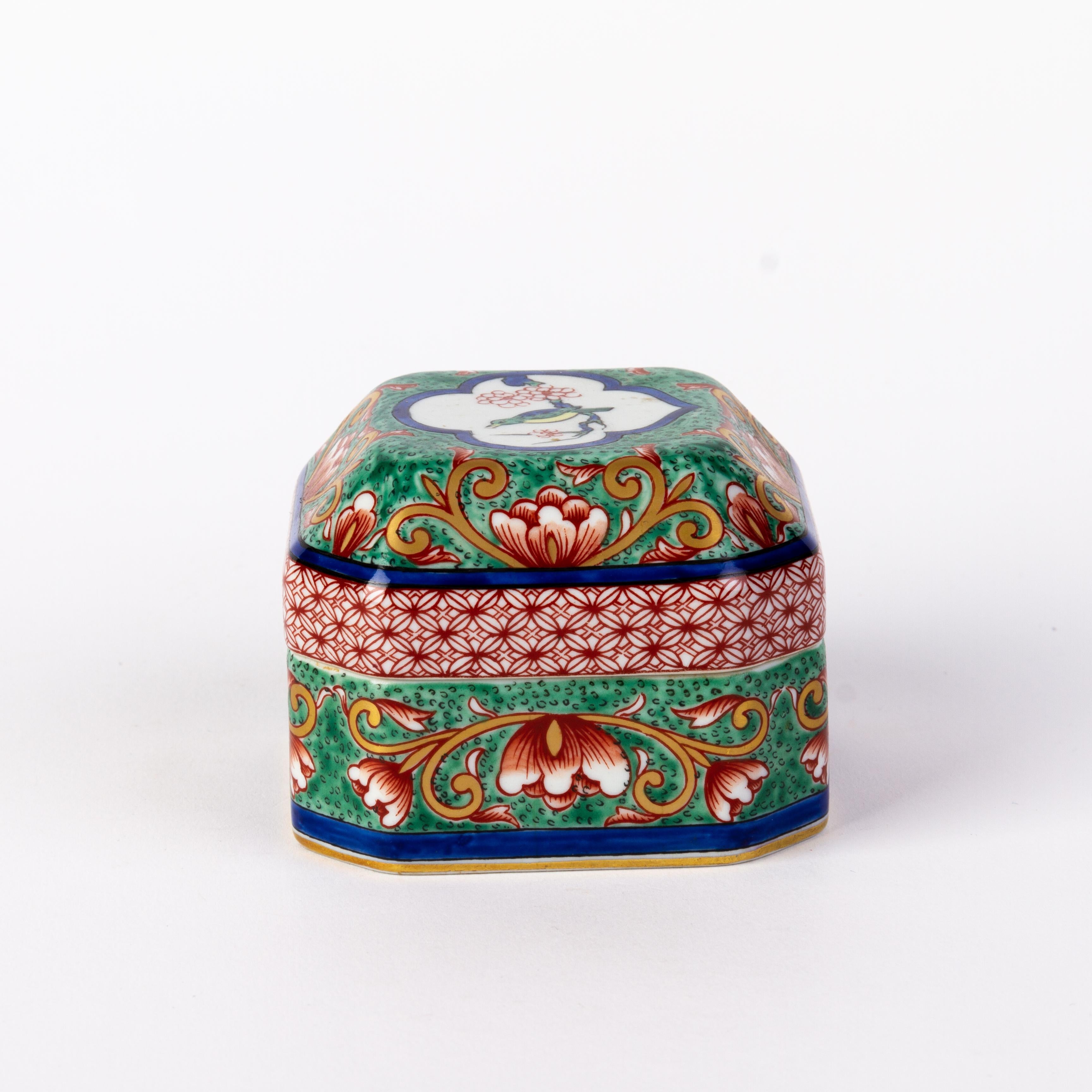 Vista Alegre Fine Porcelain Chinese Bird & Blossoms Famille Rose Inspired Box  For Sale 2