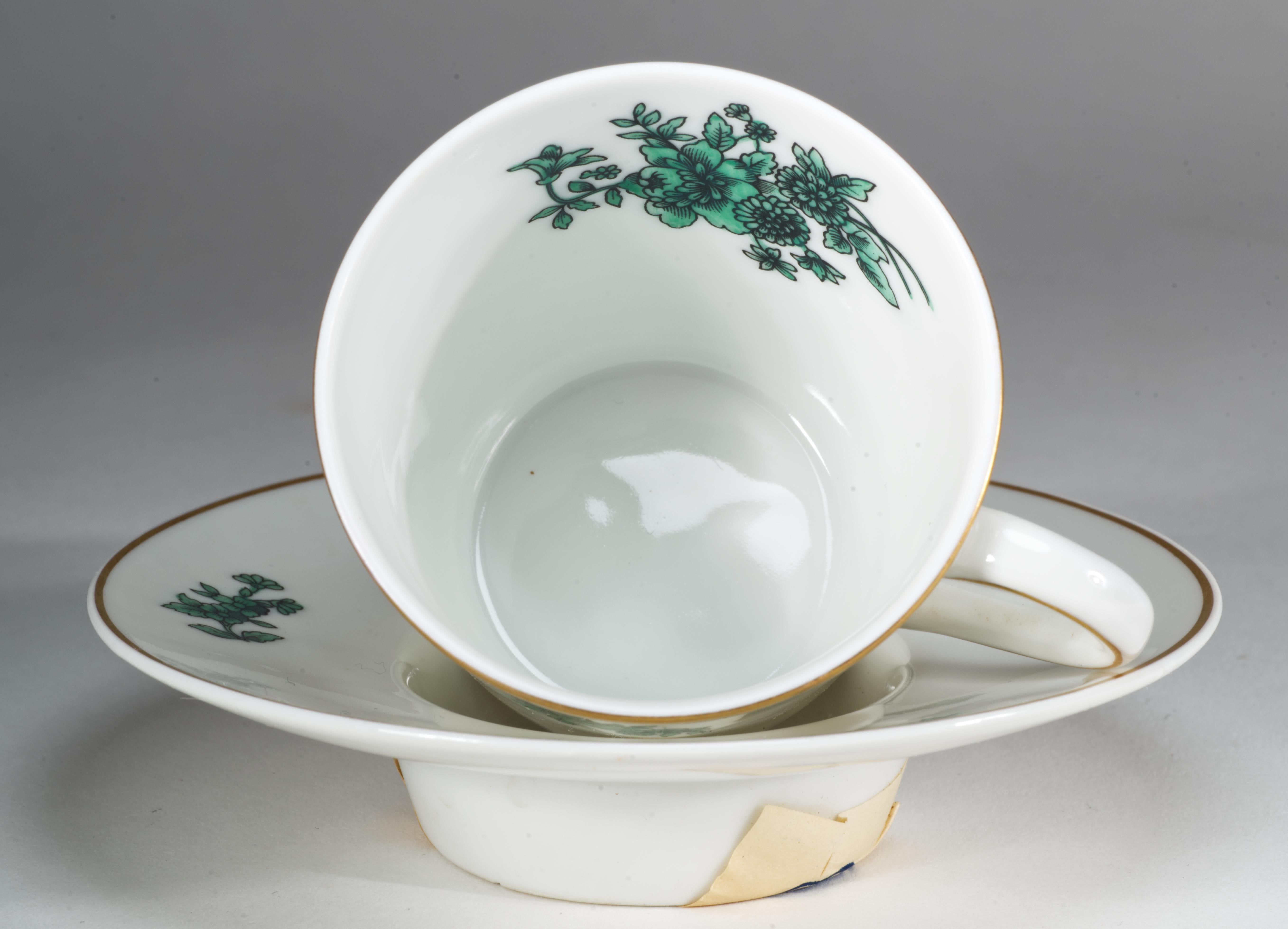 Vista Allegre Set of 8 Olivia Demitasse Cups and Saucers, 1950s, with Labels In Good Condition For Sale In Clifton Springs, NY