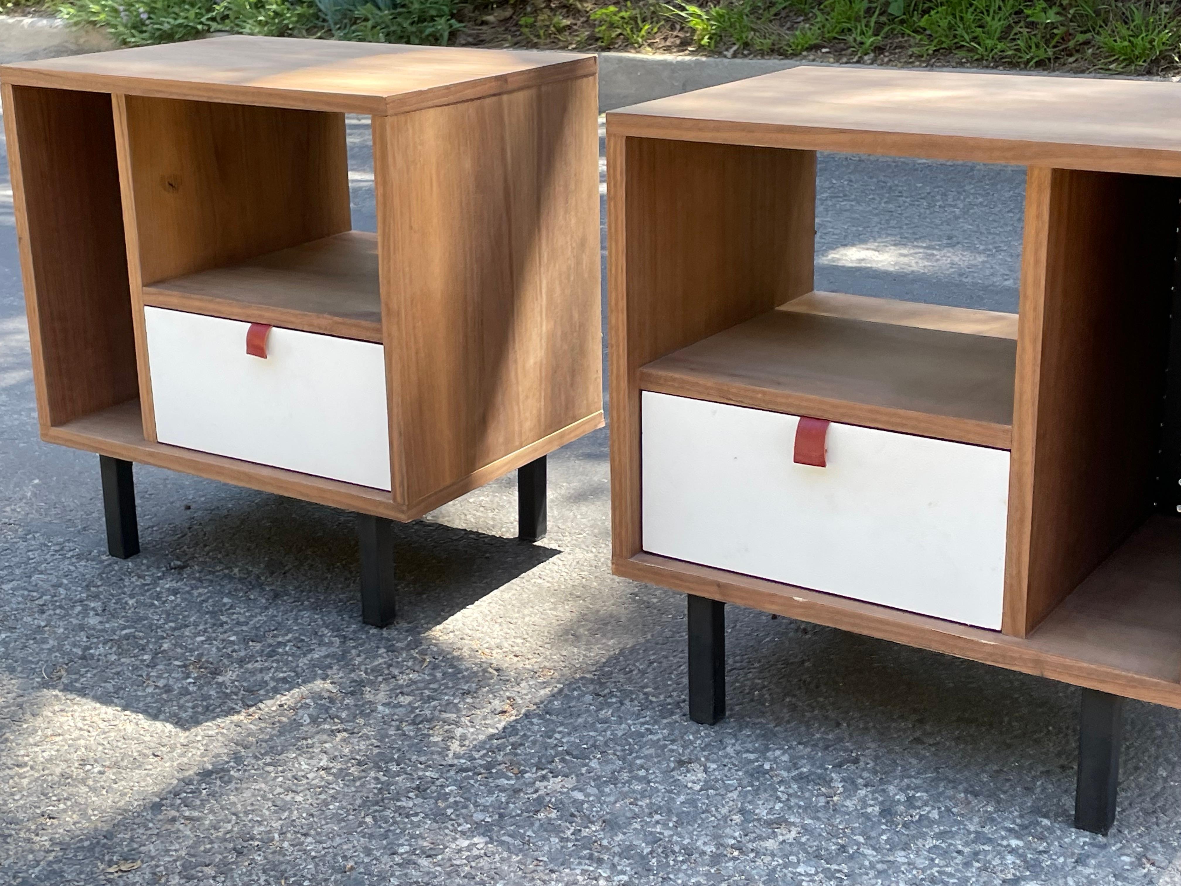 Mid-20th Century Vista of California Style Mid-Century Nightstands