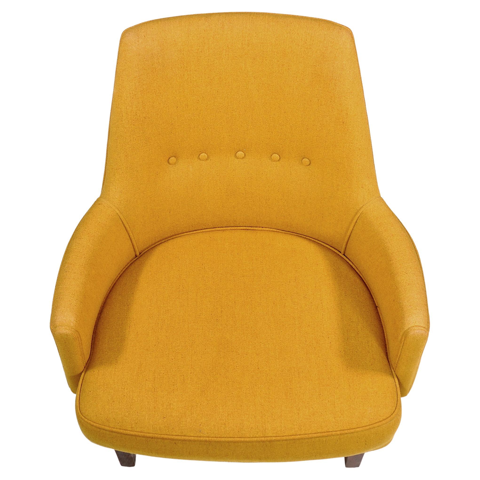 Mid-Century Modern Yellow Wool Walnut Lounge Chairs by Vista of California, a Pair For Sale