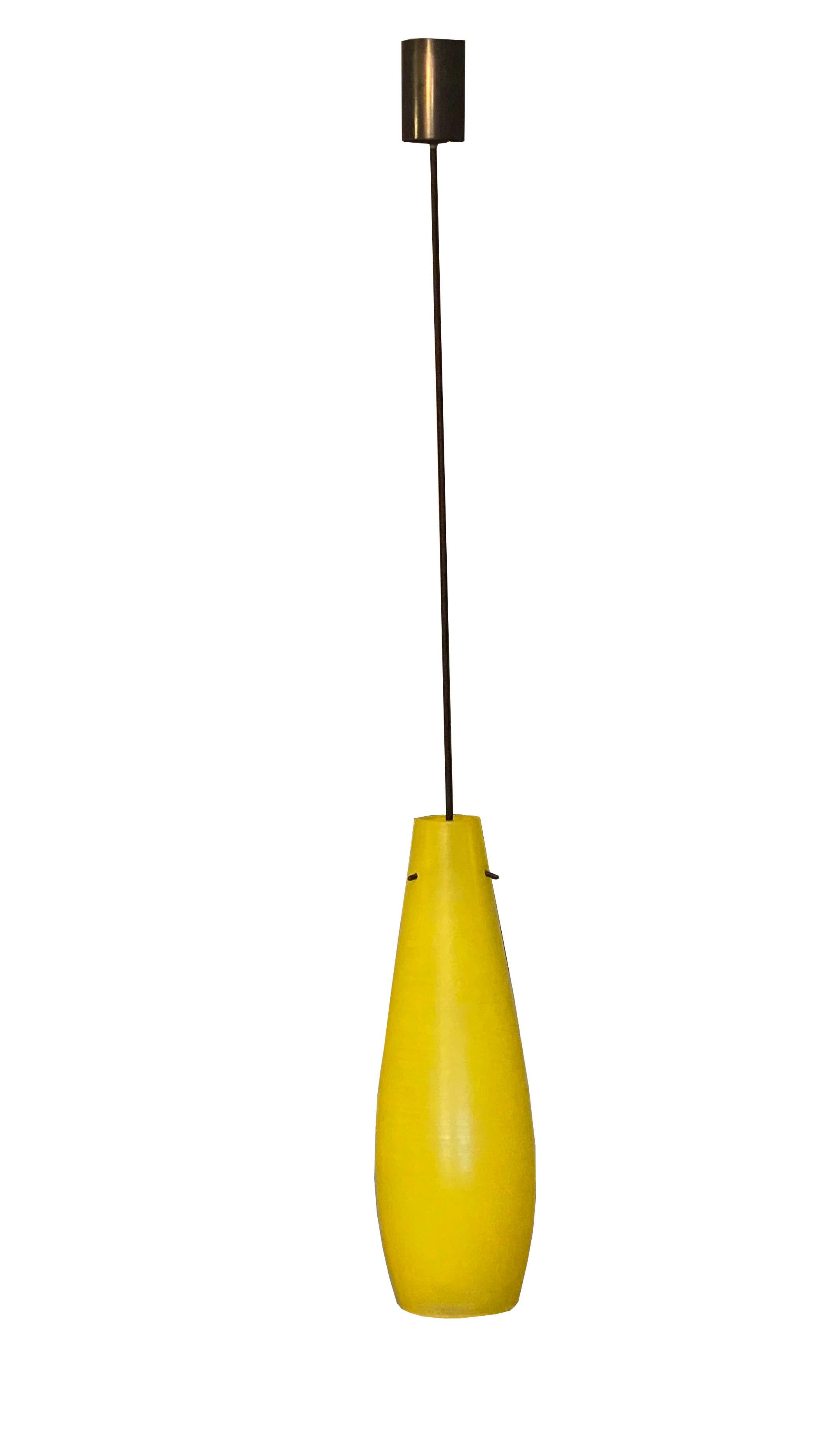 Suspension lamp in yellow Murano glass with interior covered by a thin layer of white opaline glass. In the style of Alessandro Pianon for Vistosi, 1960.