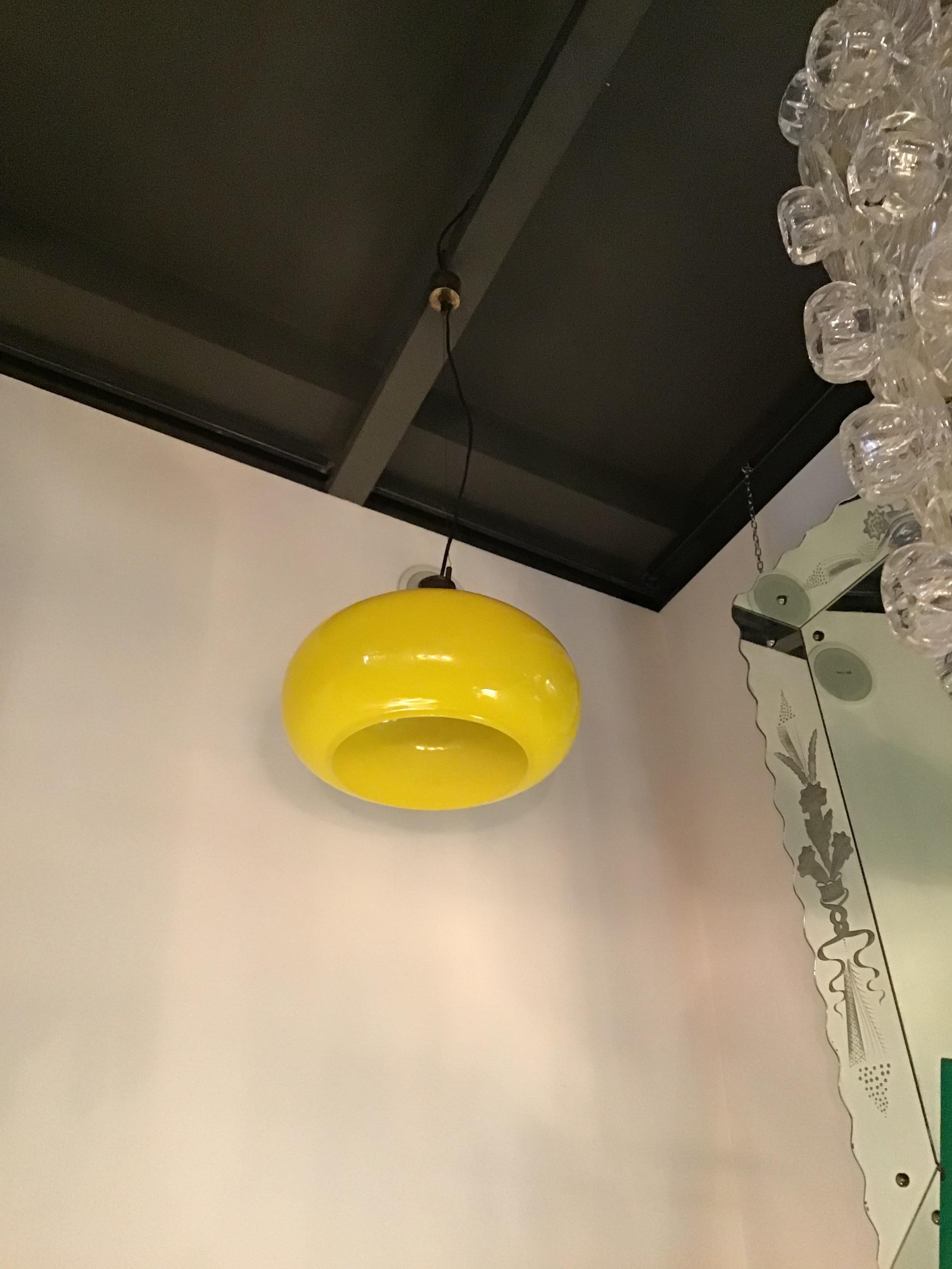 Vistosi Chandelier 1965 Brass Yellow Glass, Italy For Sale 8
