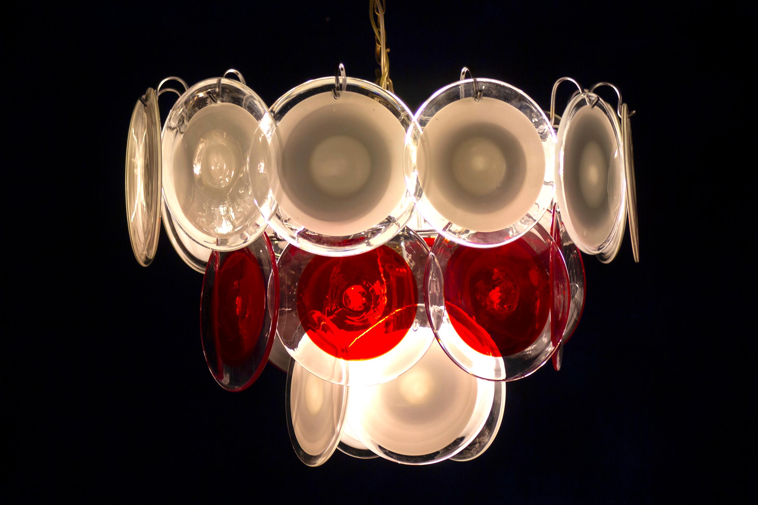 Vistosi Disc White and Red Murano Glass Chandelier, 1970s For Sale 5