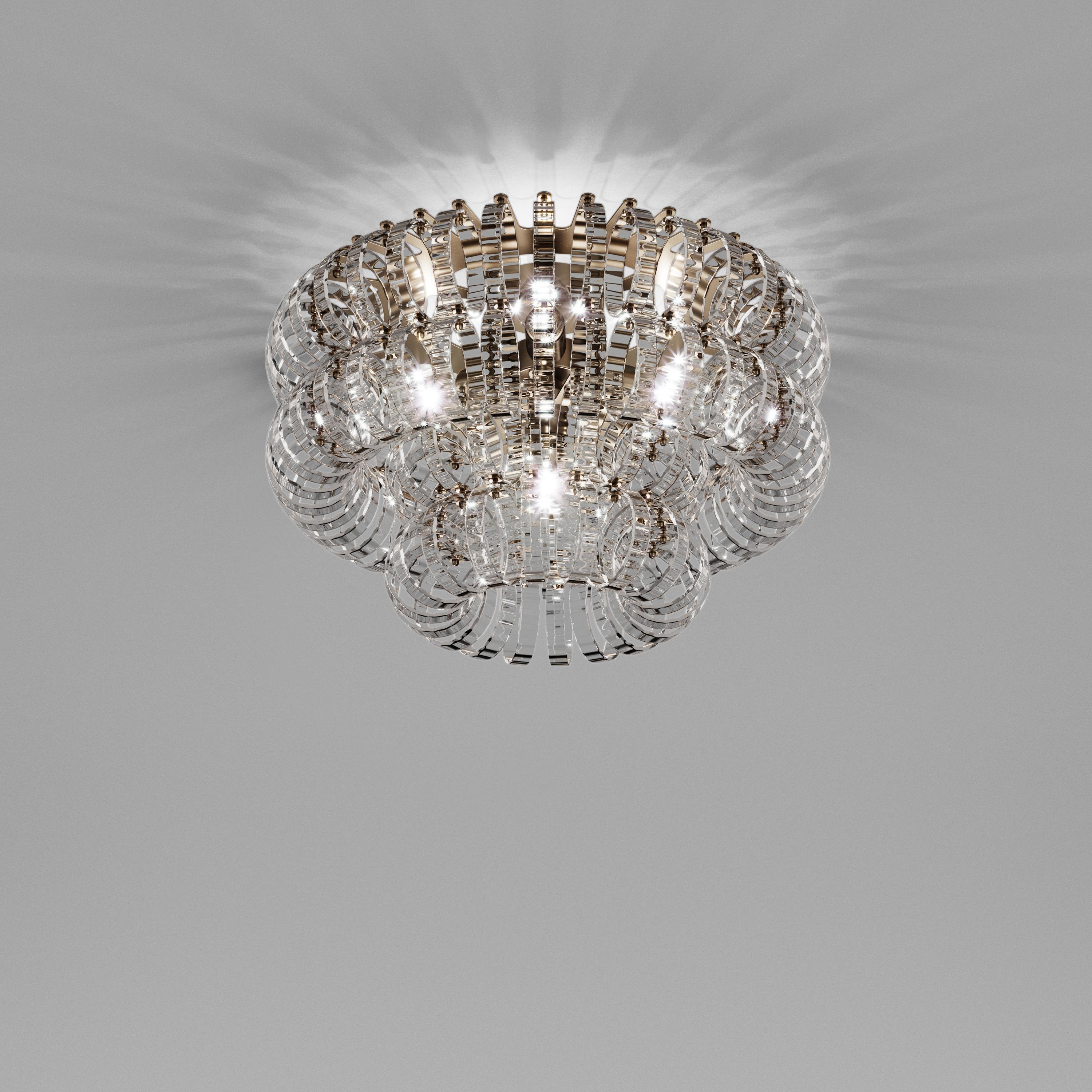 One ring, infinite combinations. The concept of the Ecos collection is just in one element: the glass ring. The chromatic and texture variations that the designers Renato Toso, Noti Massari e Associati have been able to obtain from this simple
