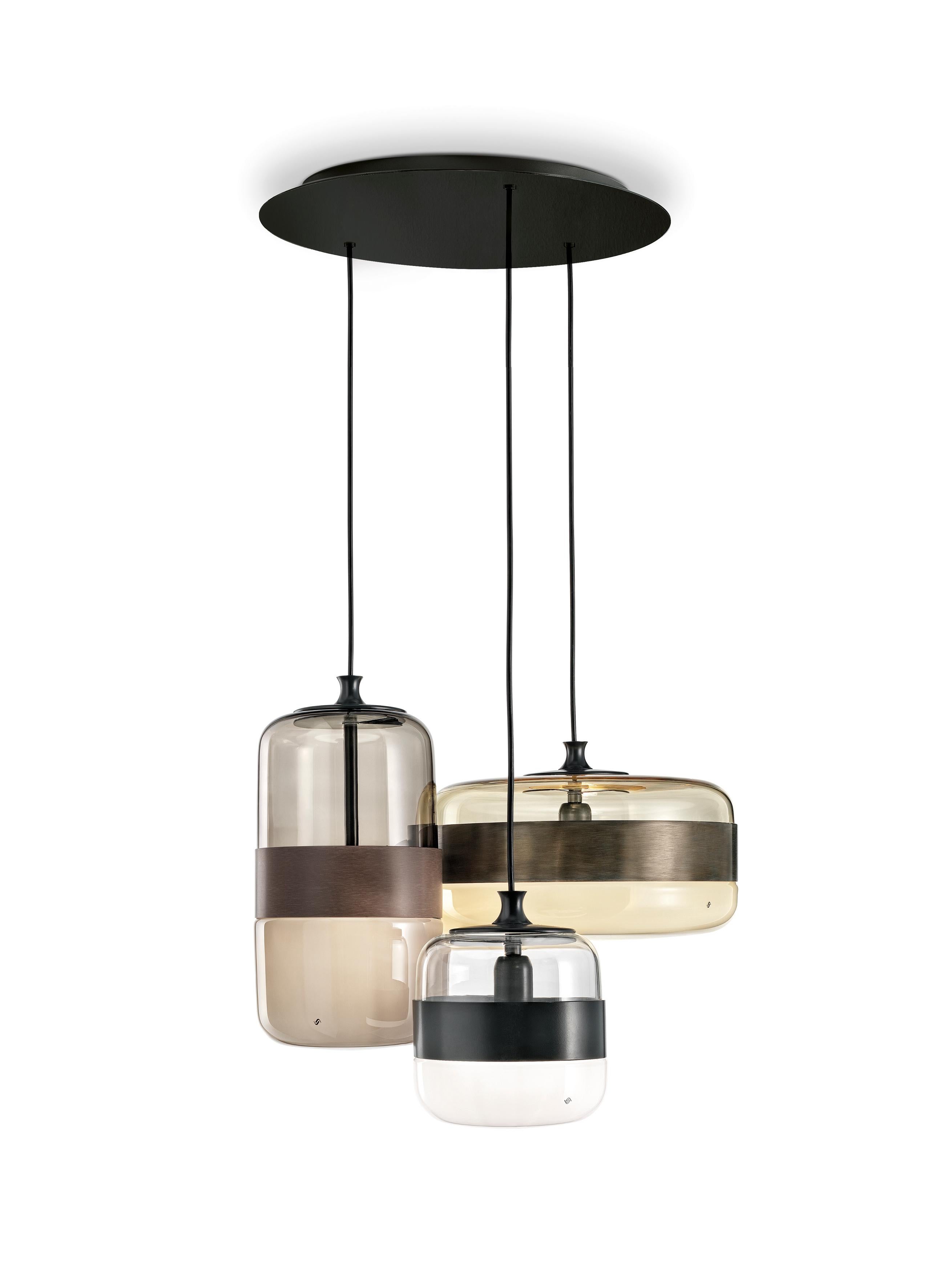 Vistosi Futura Pendant Light in Amber Brass Glass And Matt Black Frame In New Condition For Sale In Mogliano Veneto, Treviso