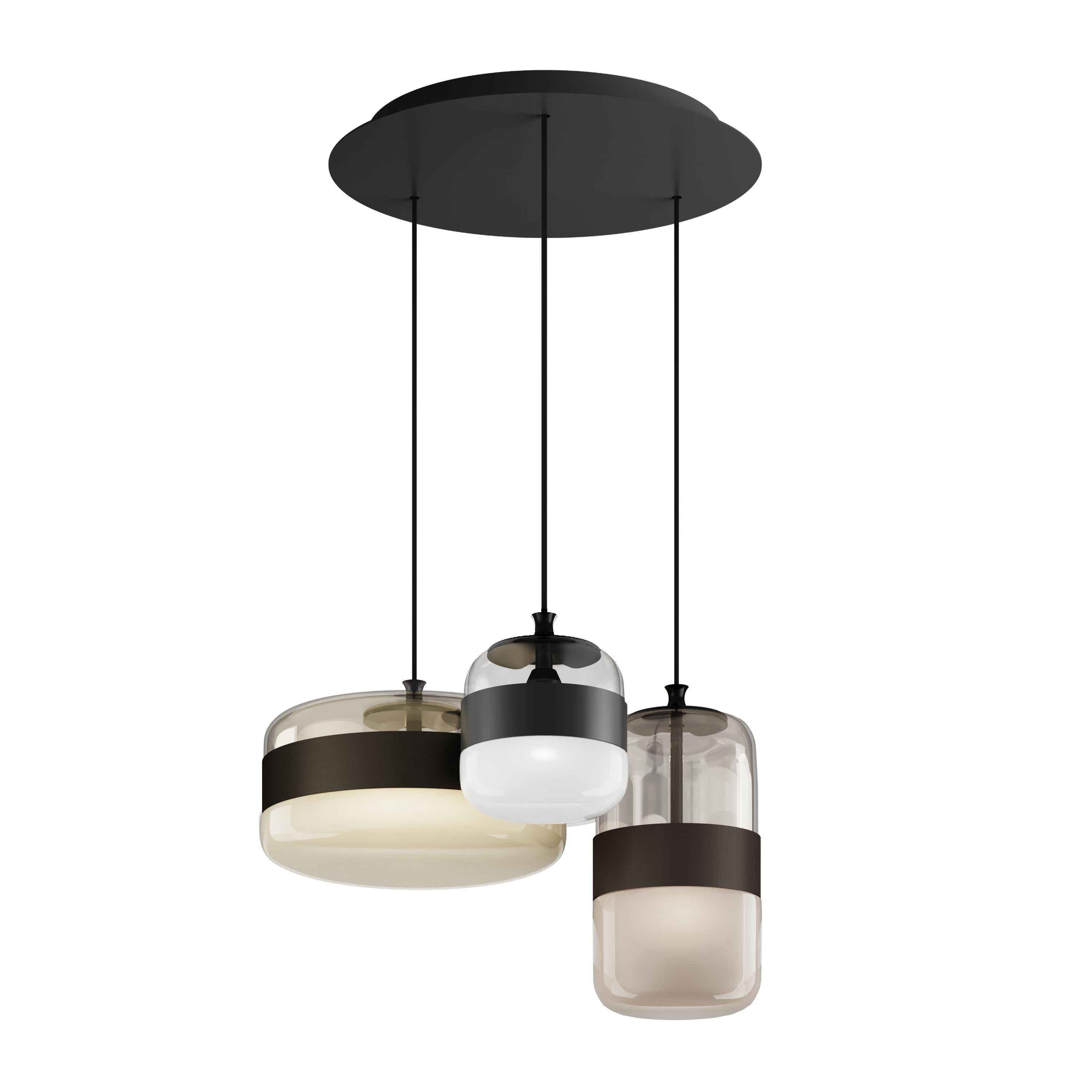 Vistosi Futura Pendant Light in Smoky Brown Glass And Matt Black Frame In New Condition For Sale In Mogliano Veneto, Treviso