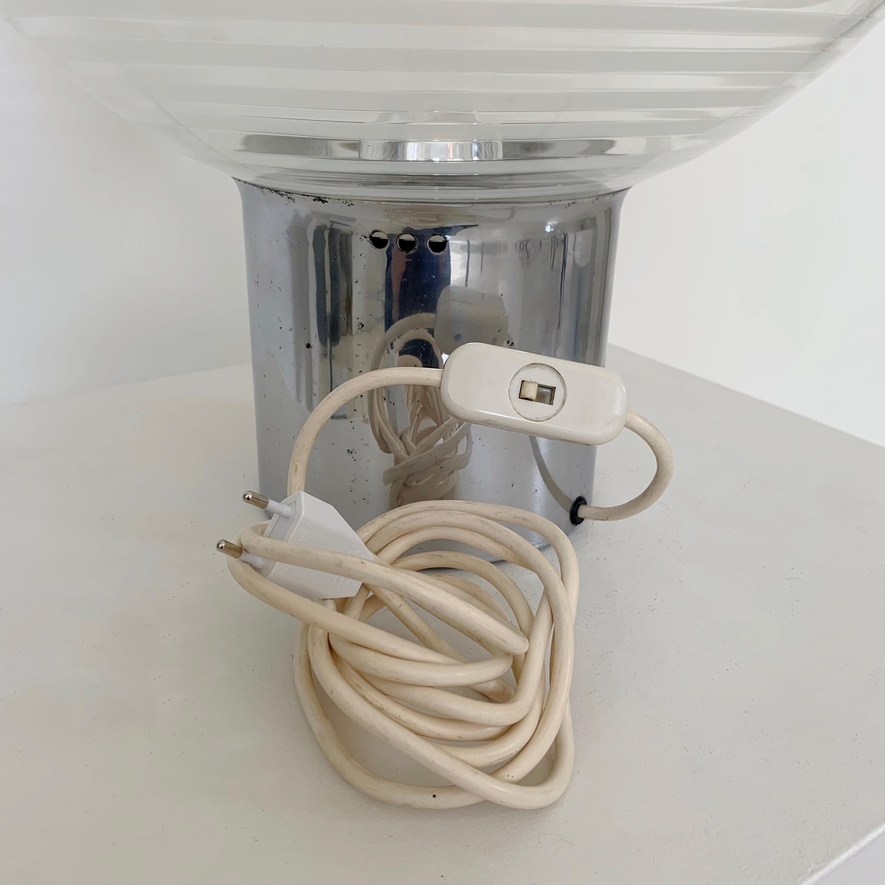 Vistosi Glass Table Lamp, Corba model, circa 1960, Italy. For Sale 9