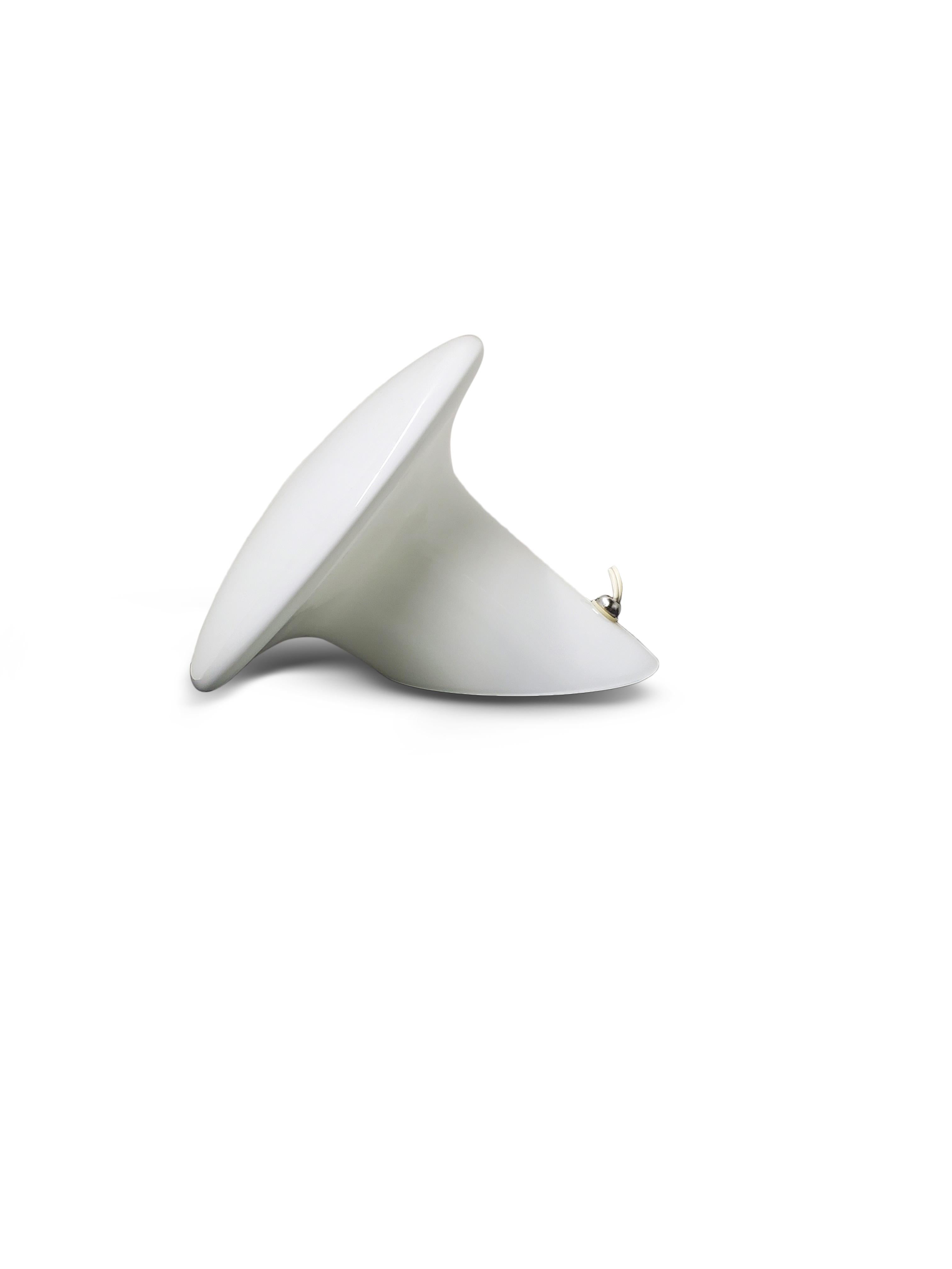 Vistosi Italian Murano White Opaline Glass Table Lamp For Sale 2