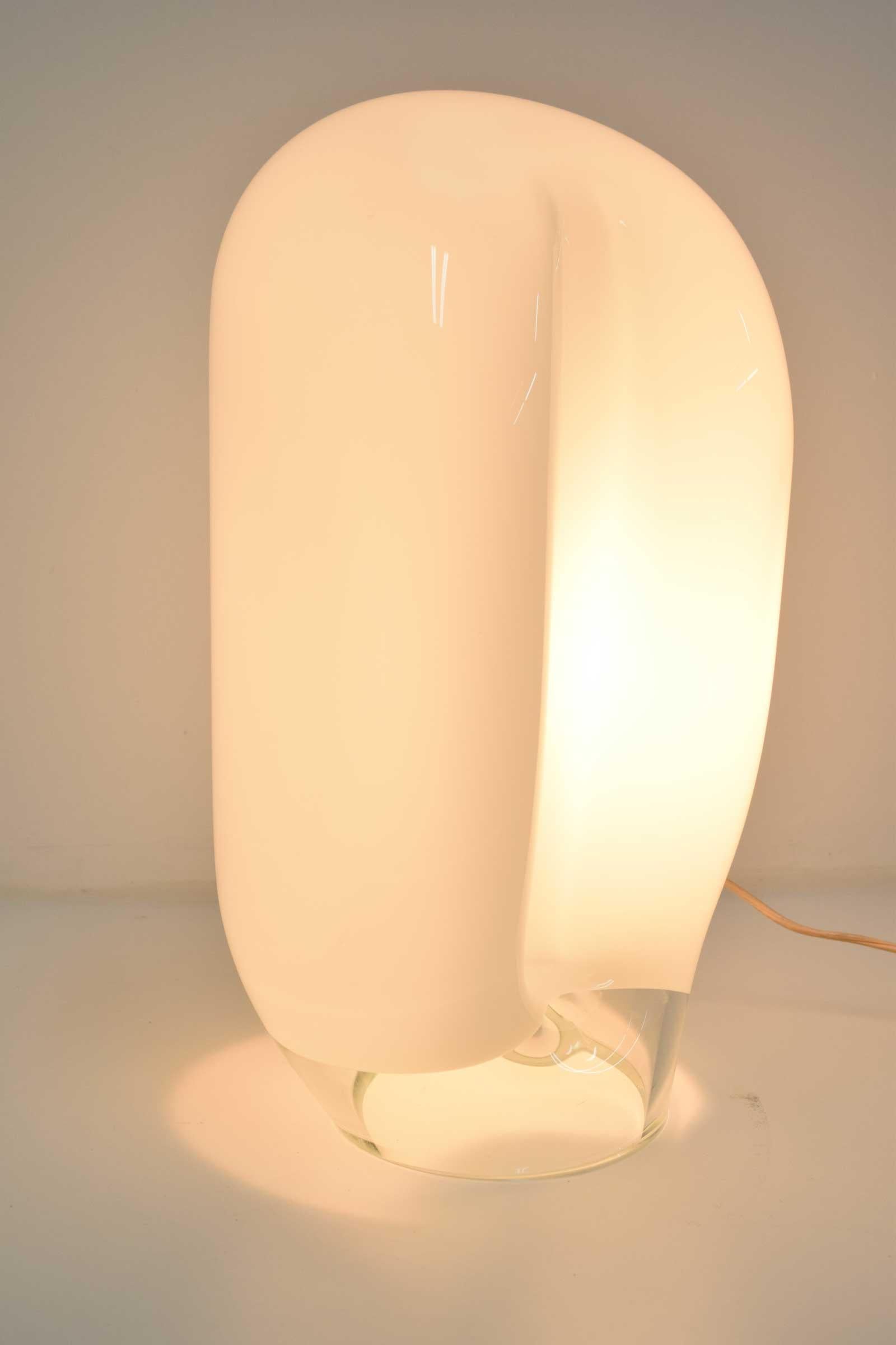 Murano Glass Vistosi Large Balloon Form White Glass Table Lamp