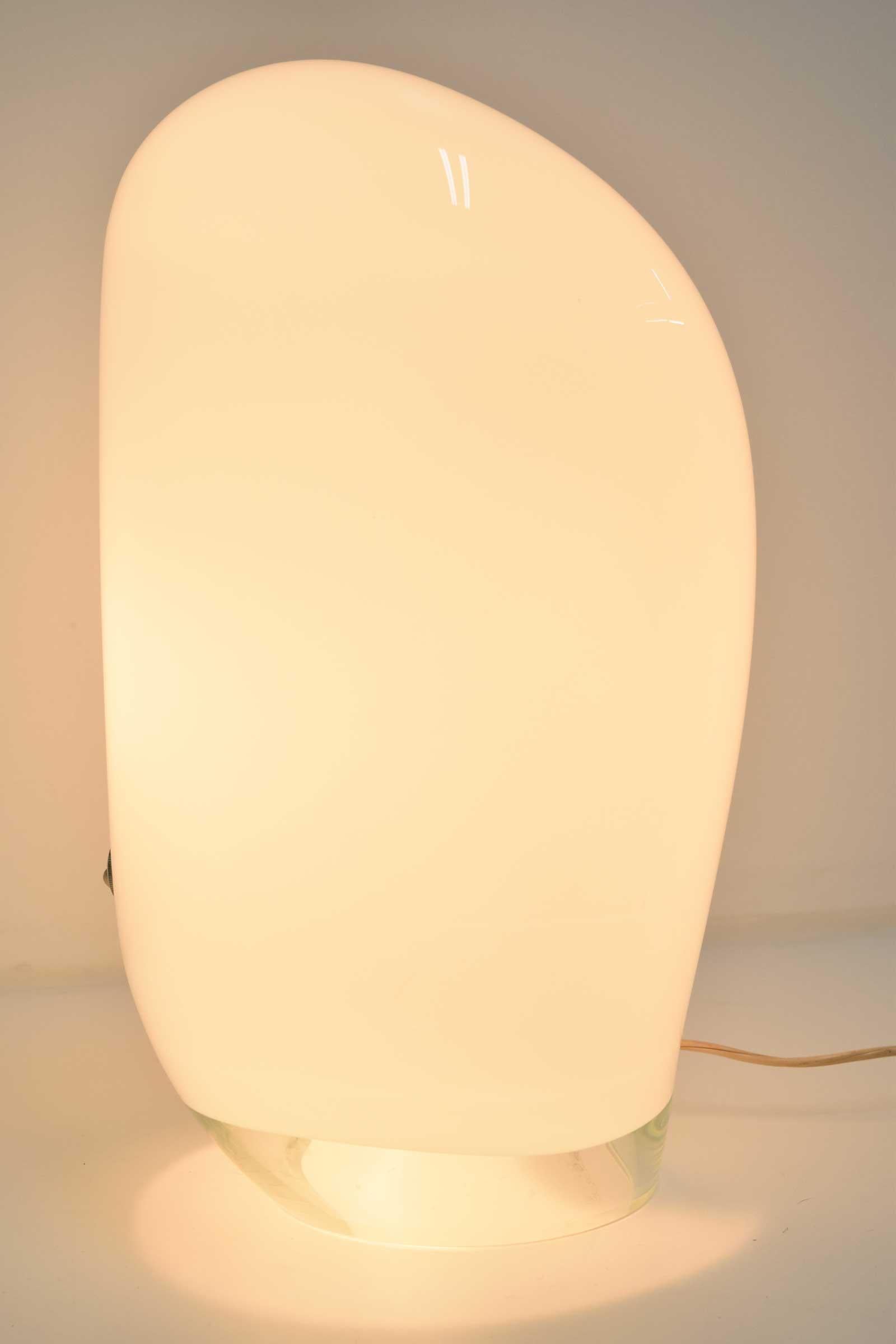 Vistosi Large Balloon Form White Glass Table Lamp For Sale 2