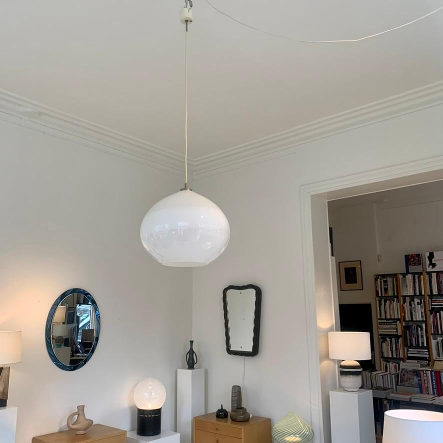 Vistosi Large Onion Shaped Pendant Lamp, circa 1960, Italy. For Sale 1