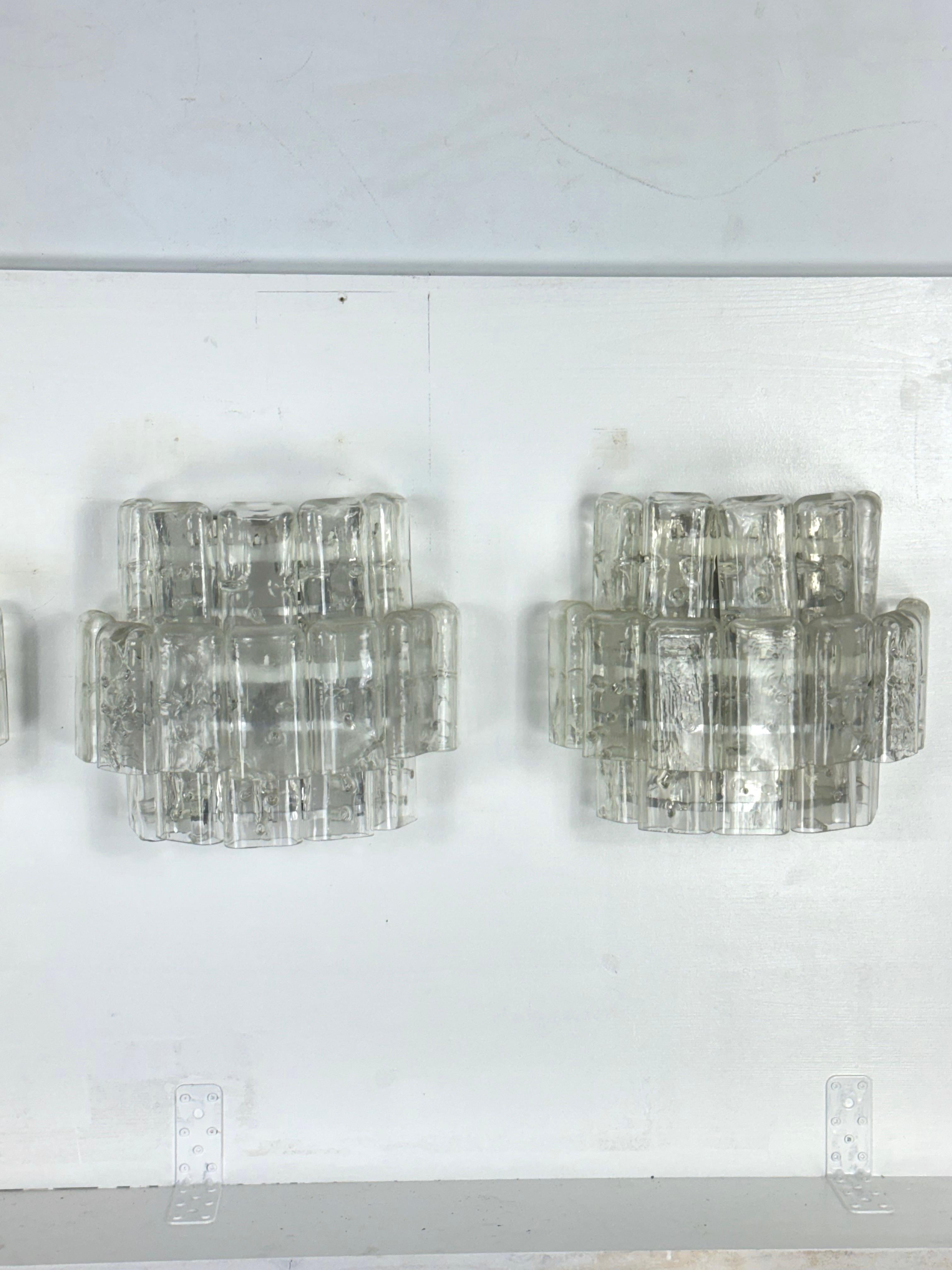 Vistosi, set di quattro grandi appliques in vetro di Murano trasparente. Italy 197 in vendita 4