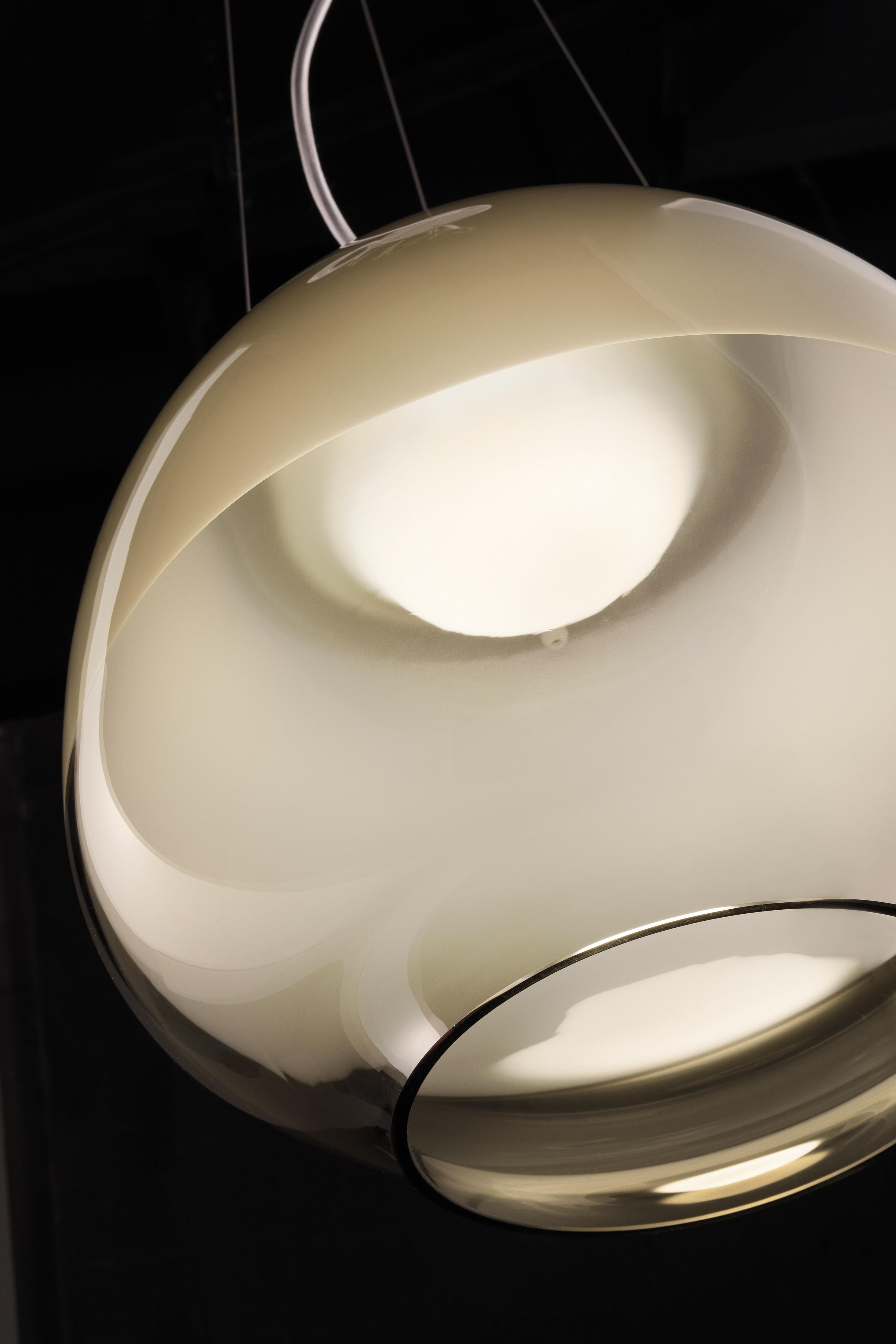 Moderne Lampe à suspension LED Vistosi Mirage SP en blanc fumé de Giovanni Barbato en vente