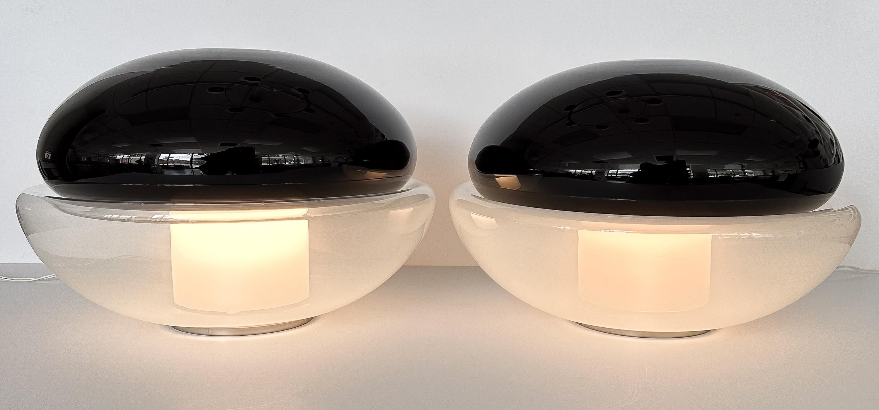 Vistosi „Traro“ Tischlampen aus schwarzem und weißem Glas von Michael Red im Angebot 4
