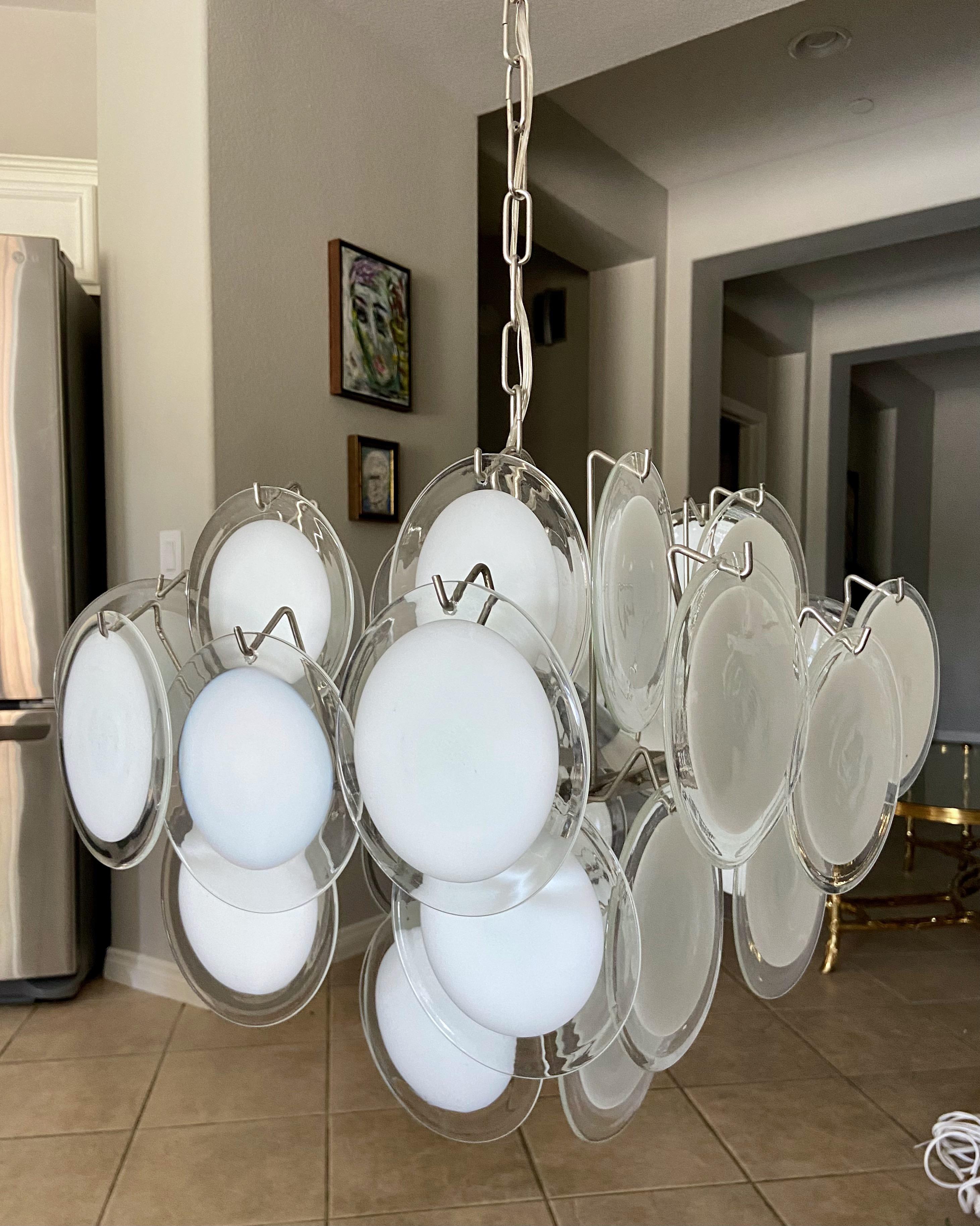 Vistosi Murano Clear & White Disc Chandelier In Good Condition For Sale In Palm Springs, CA
