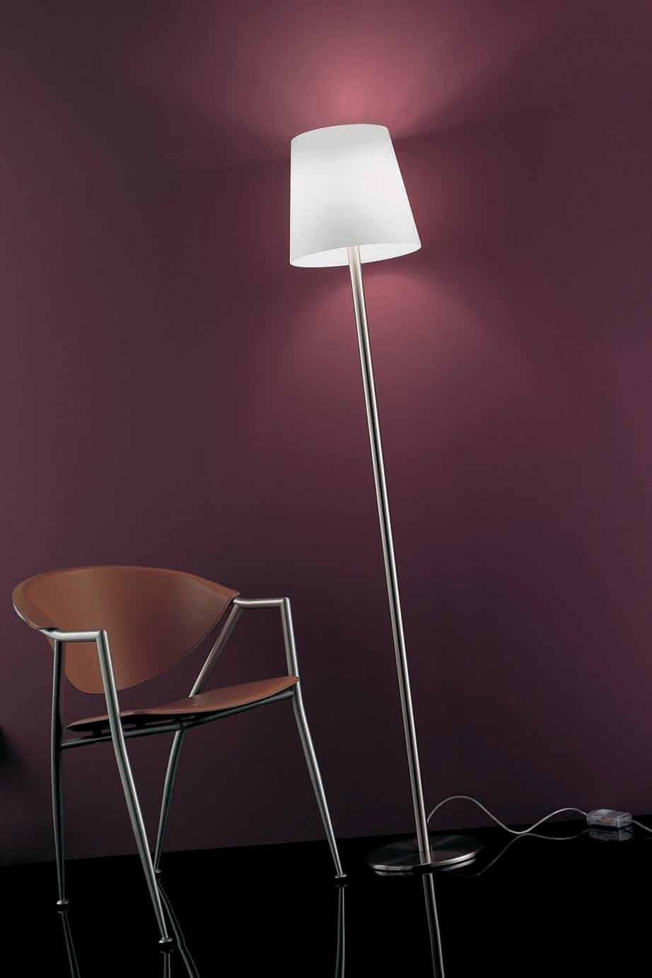 Floor lamp with a recognizable design that maximizes the quality of the satin-finish glass. E26 lighting.
