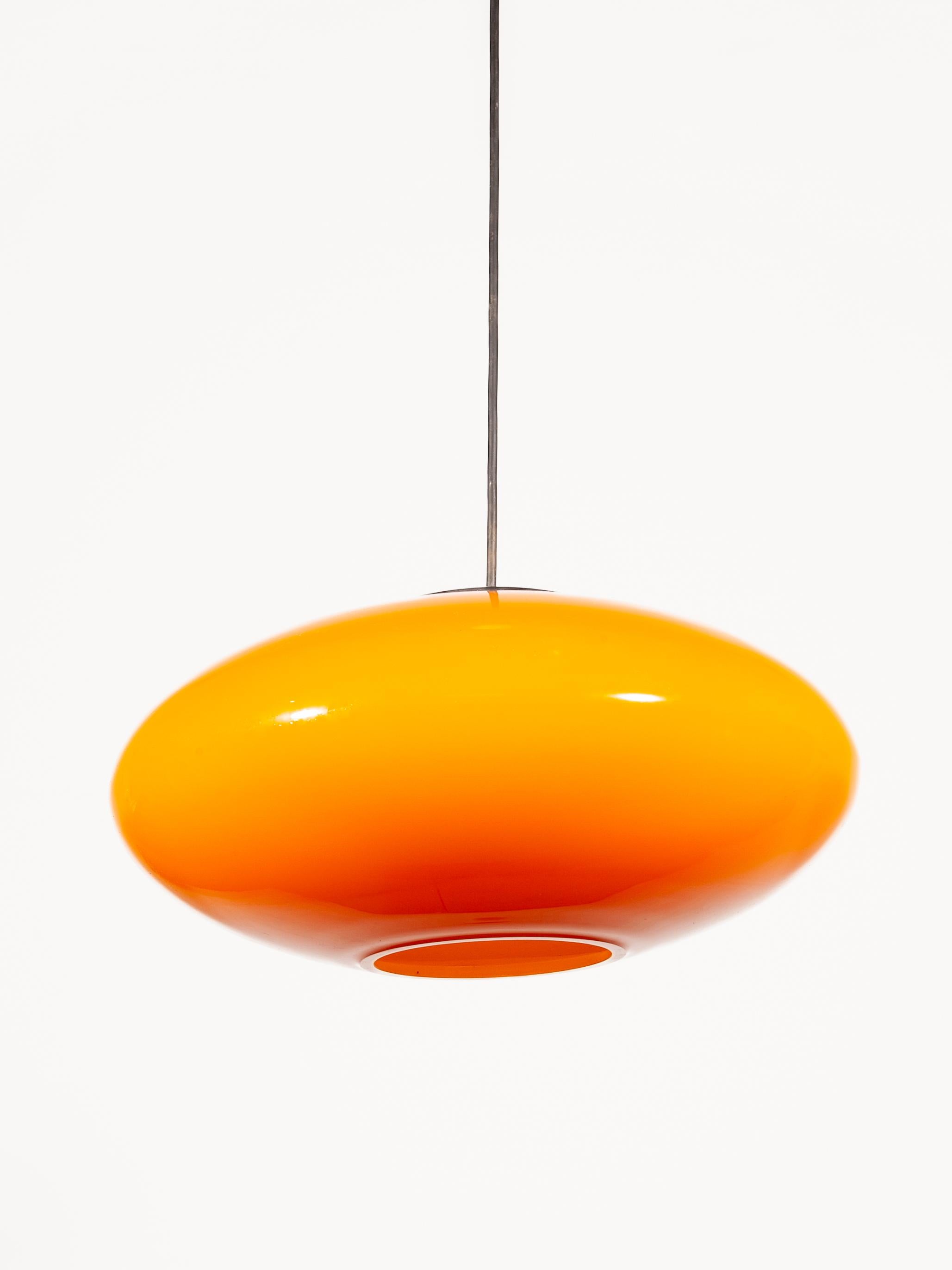 Vistosi Orange Pendant Lamp, 1960S Hecho a mano en venta