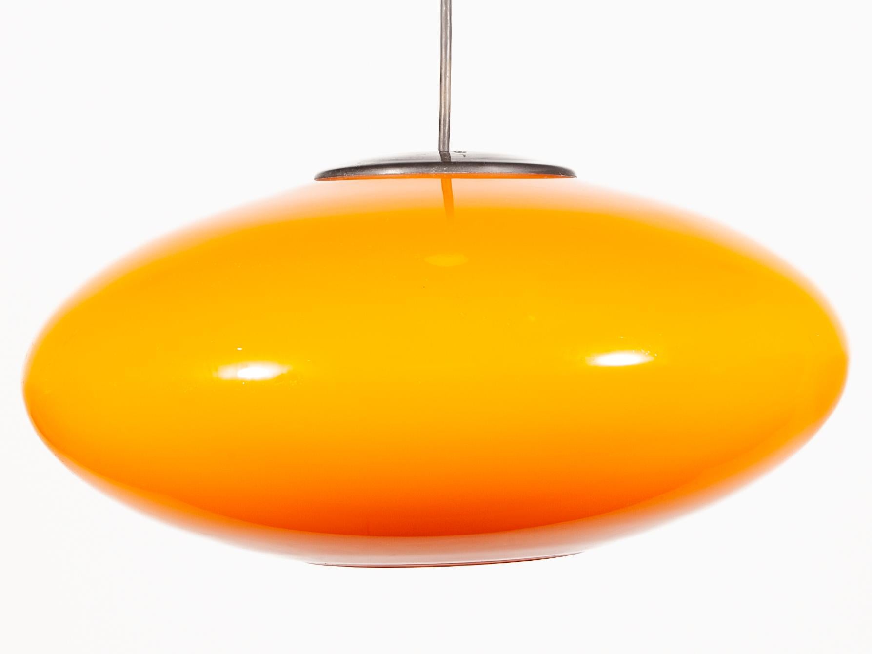Vistosi Orange Pendant Lamp, 1960S mediados del siglo XX en venta