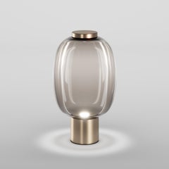 Vistosi Riflesso Tischlampe aus rauchfarbenem, durchscheinendem Glas und mattem Goldrahmen
