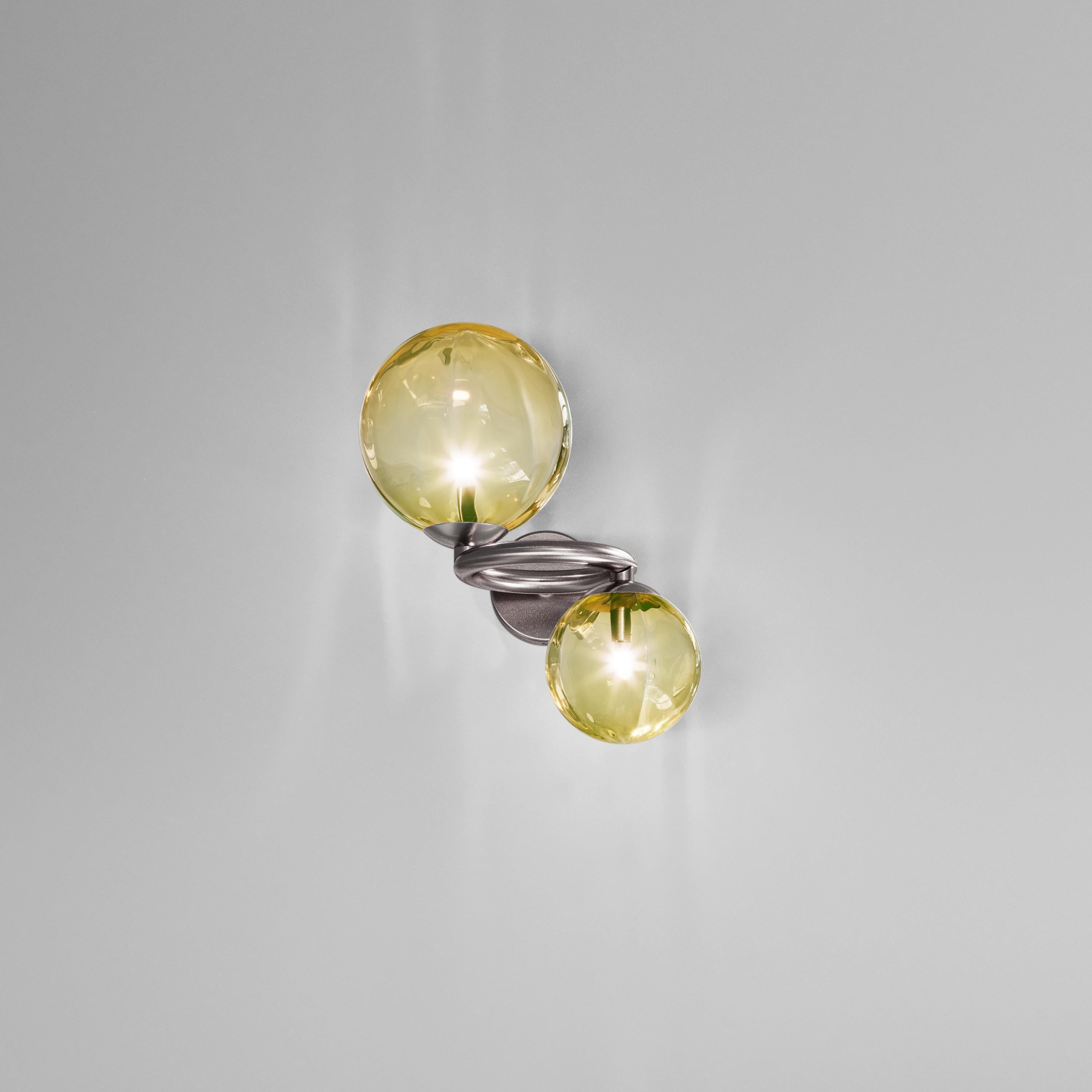 Modern Vistosi Sconce Light in Amber Transparent Glass And Matt Black Nickel Frame For Sale