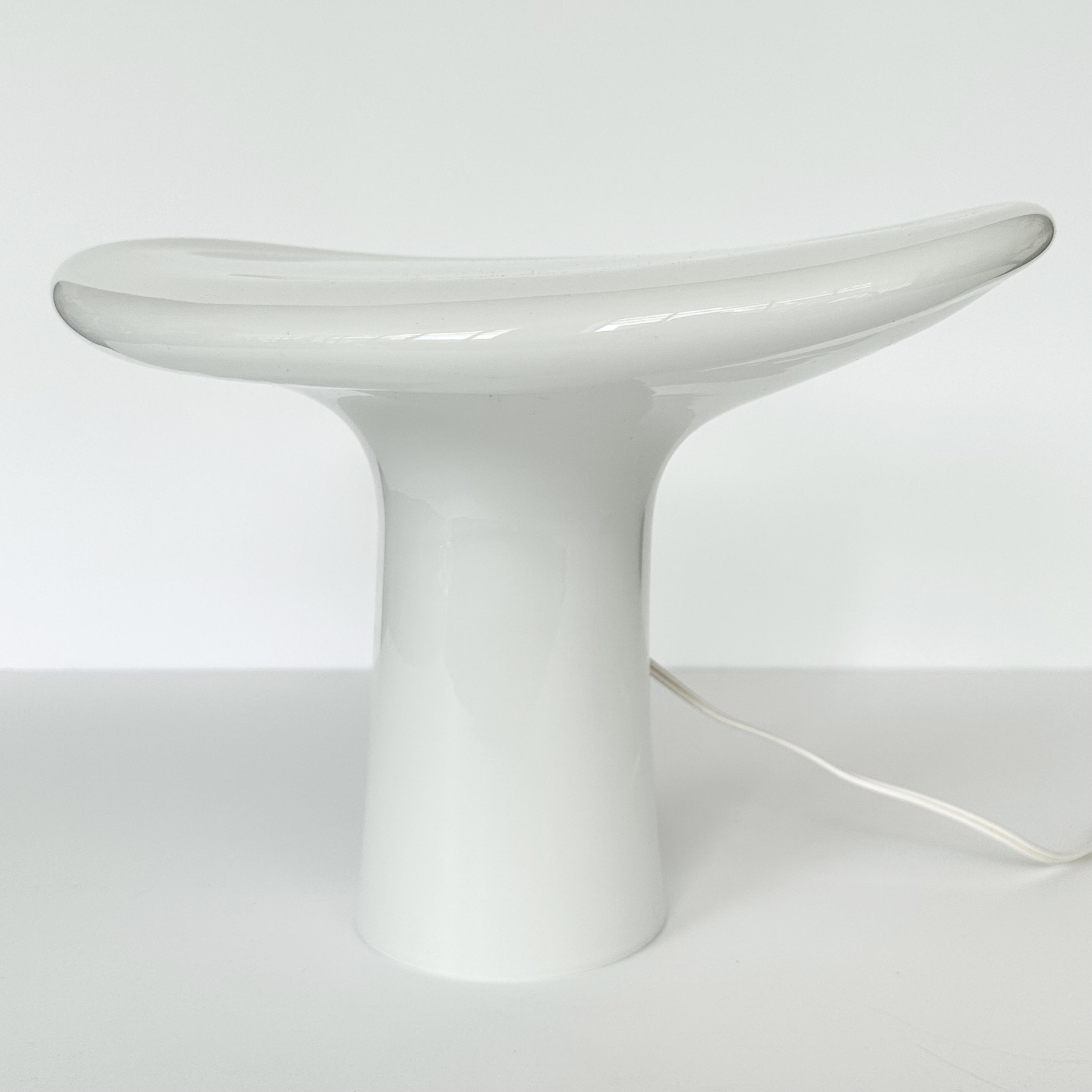 Vistosi Small Mushroom Table Lamp by Gino Vistosi In Excellent Condition In Chicago, IL