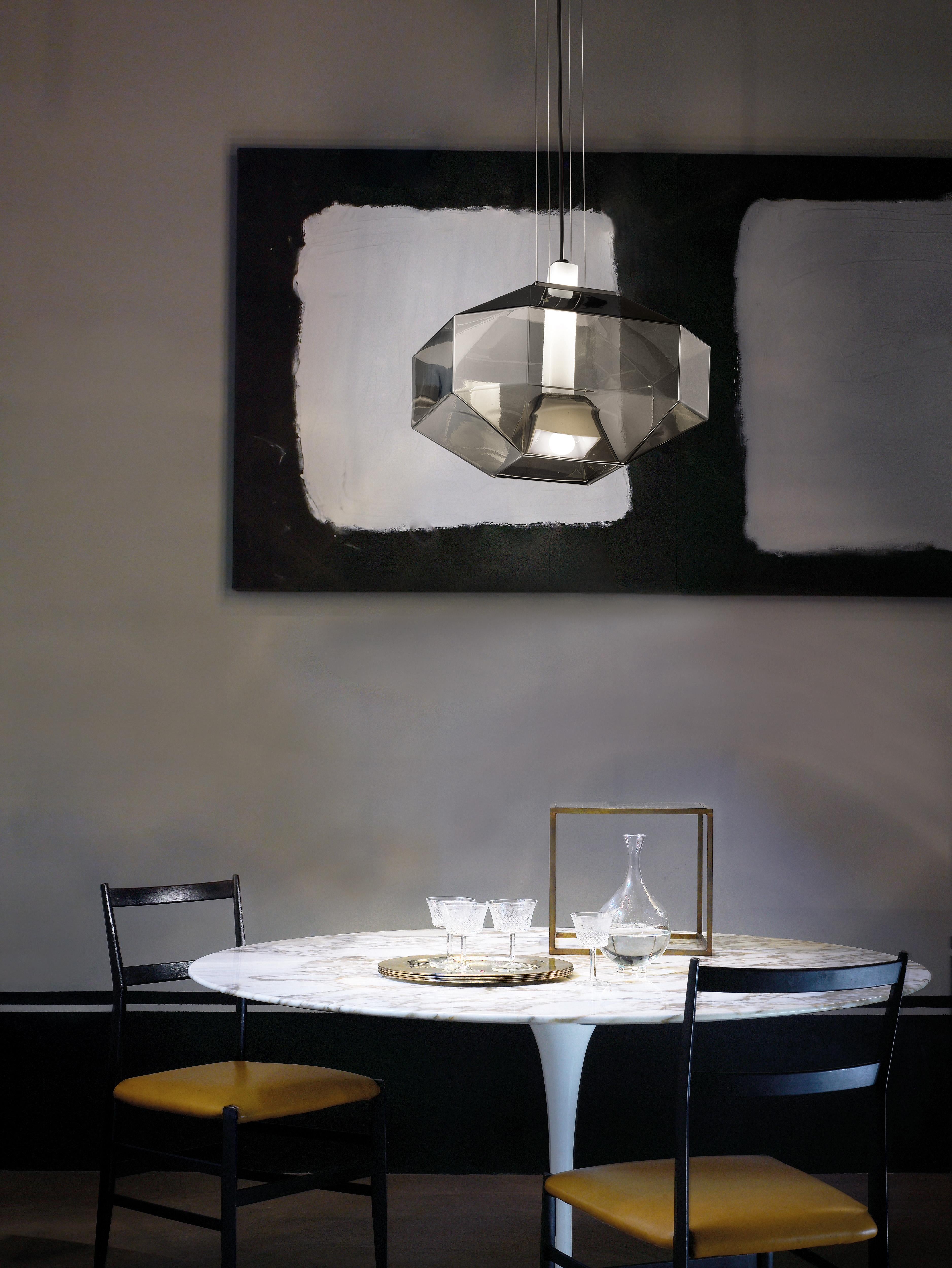 Italiano Lampada a sospensione Vistosi Stone SP LED in Smoke and White di Hangar Design Group in vendita