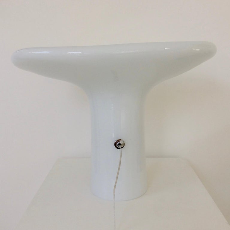 Vistosi Table Lamp in White Glass, circa 1960, Italy 5