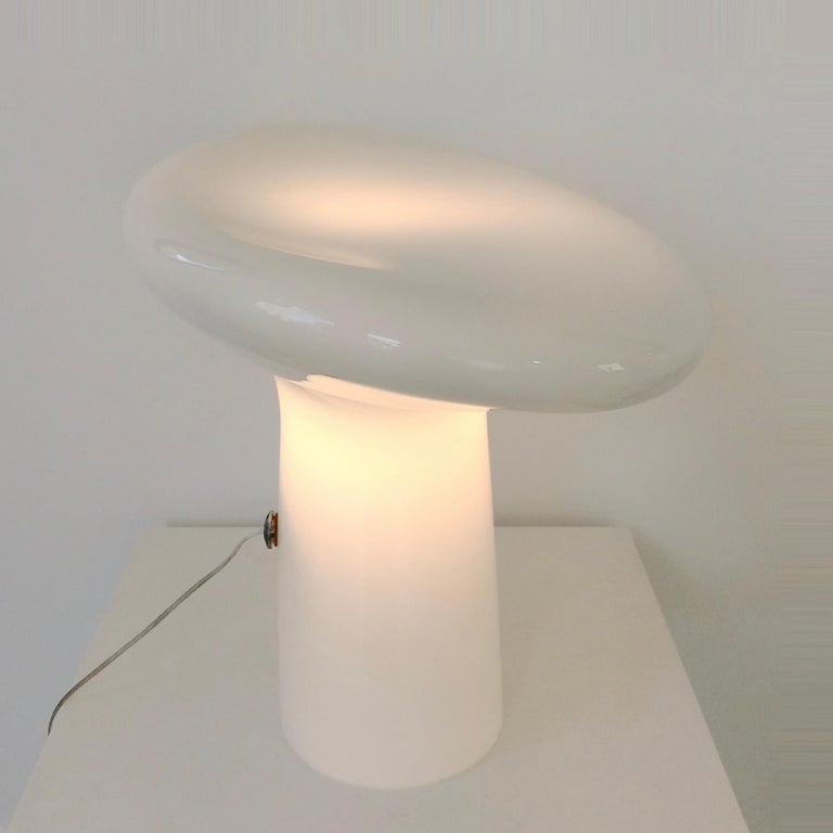 Vistosi Table Lamp in White Glass, circa 1960, Italy 6