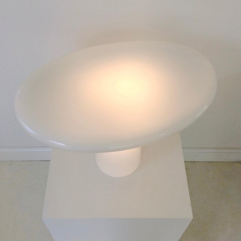 Vistosi Table Lamp in White Glass, circa 1960, Italy 10