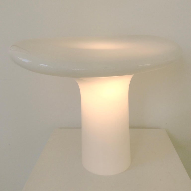 Mid-Century Modern Vistosi Table Lamp in White Glass, circa 1960, Italy