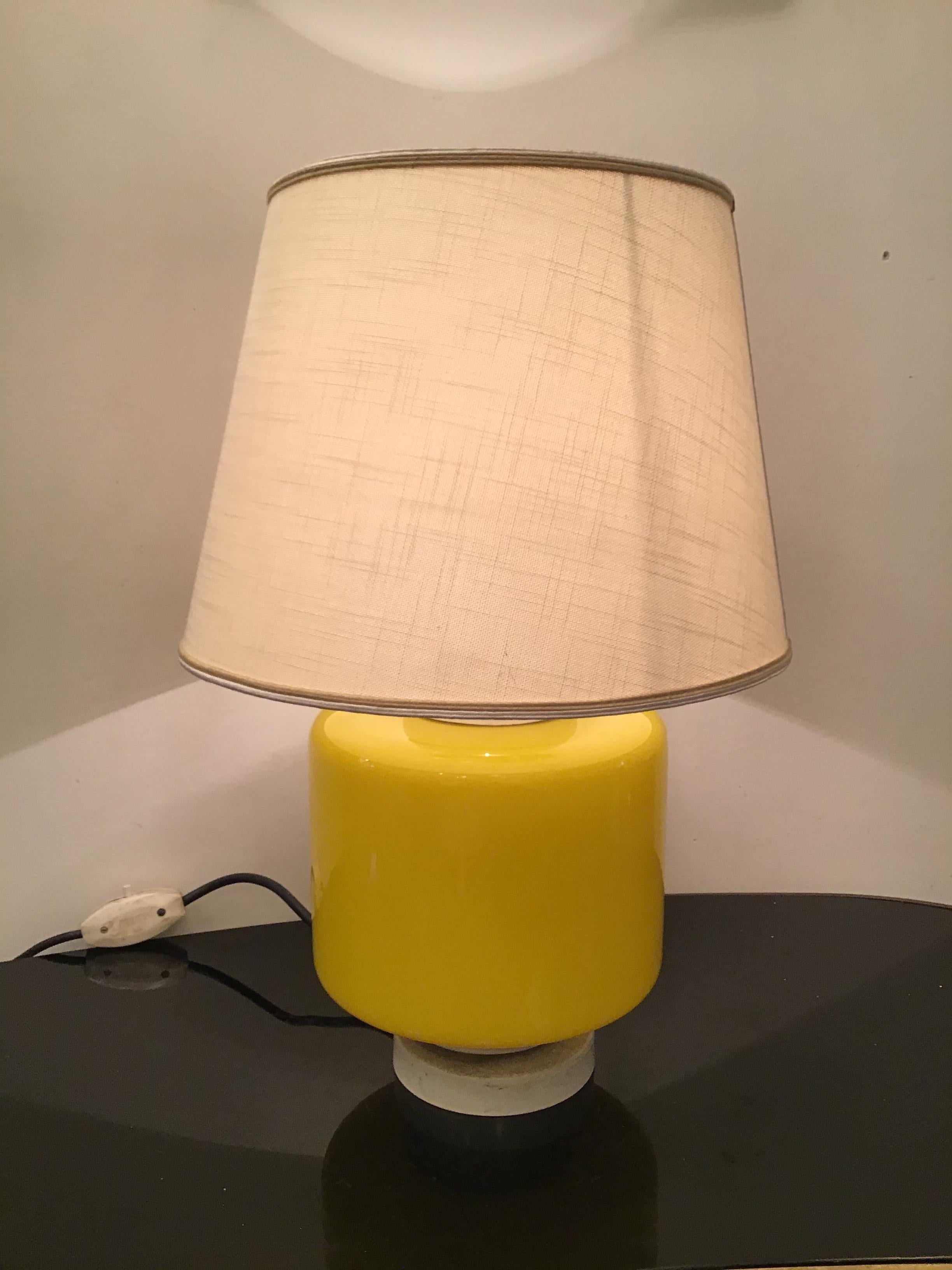 Vistosi Table Lamp Murano Glass Metal Fabric Lampshade 1960 Italy In Excellent Condition For Sale In Milano, IT