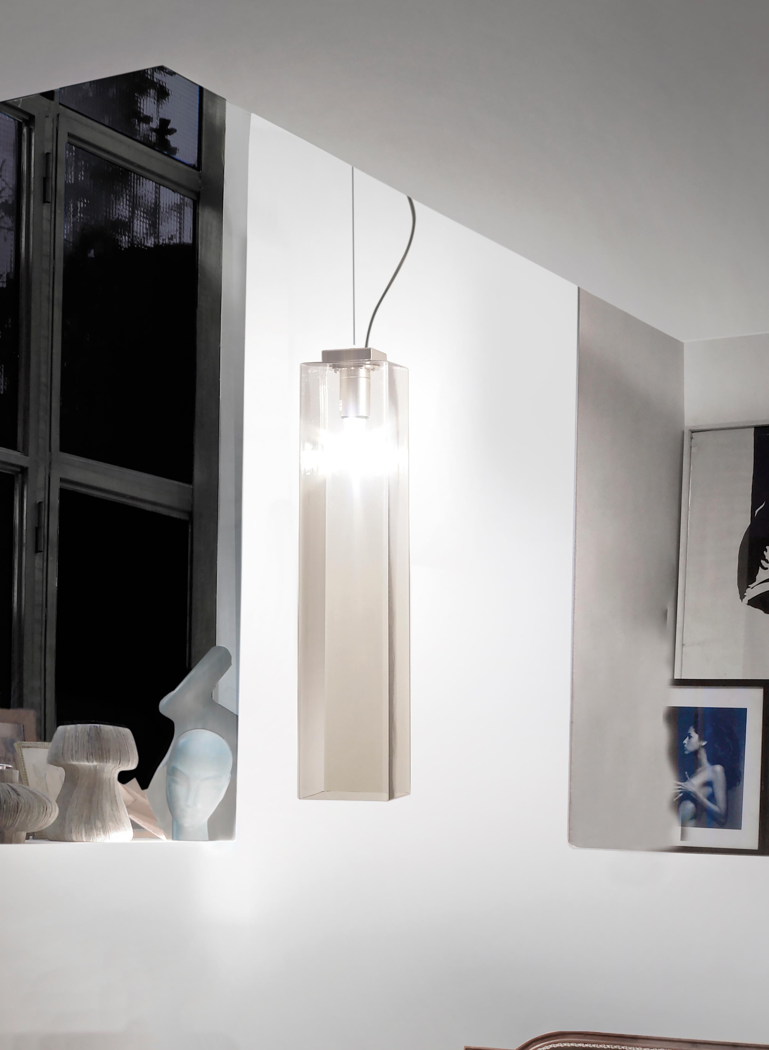 Vistosi Tubes Pendant Light in White Glossy Glass And Matt Nickel Frame In New Condition For Sale In Mogliano Veneto, Treviso