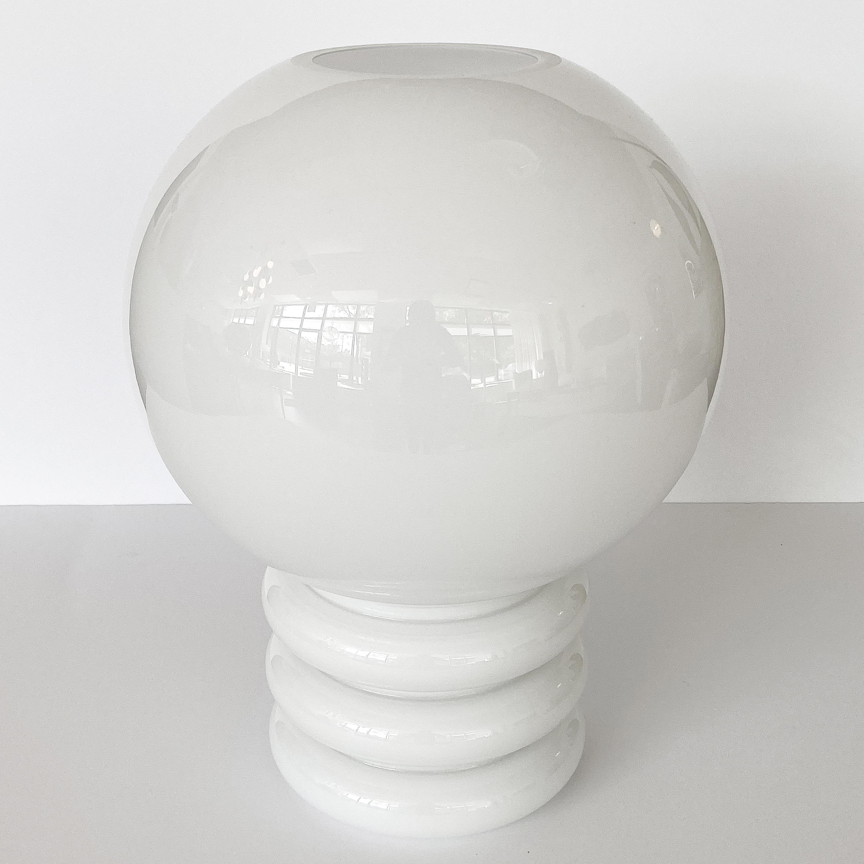 Mid-Century Modern Vistosi White Cased Glass Sculptural Table Lamp