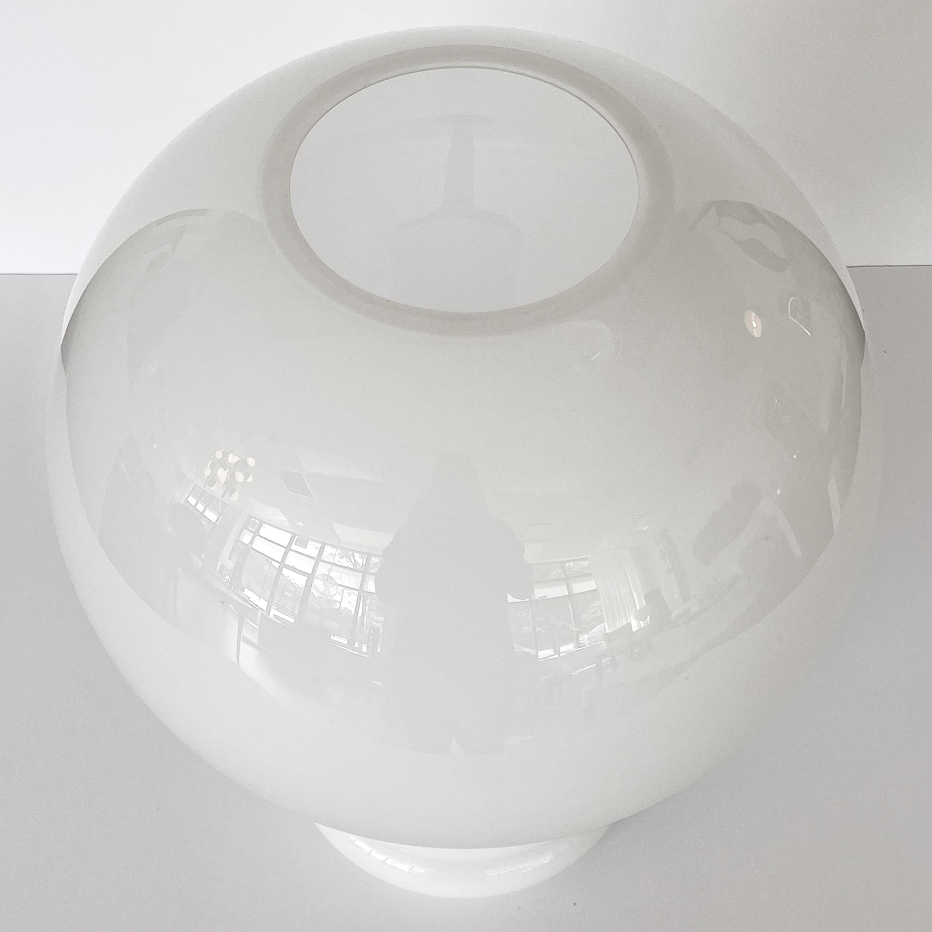 Vistosi White Cased Glass Sculptural Table Lamp 2