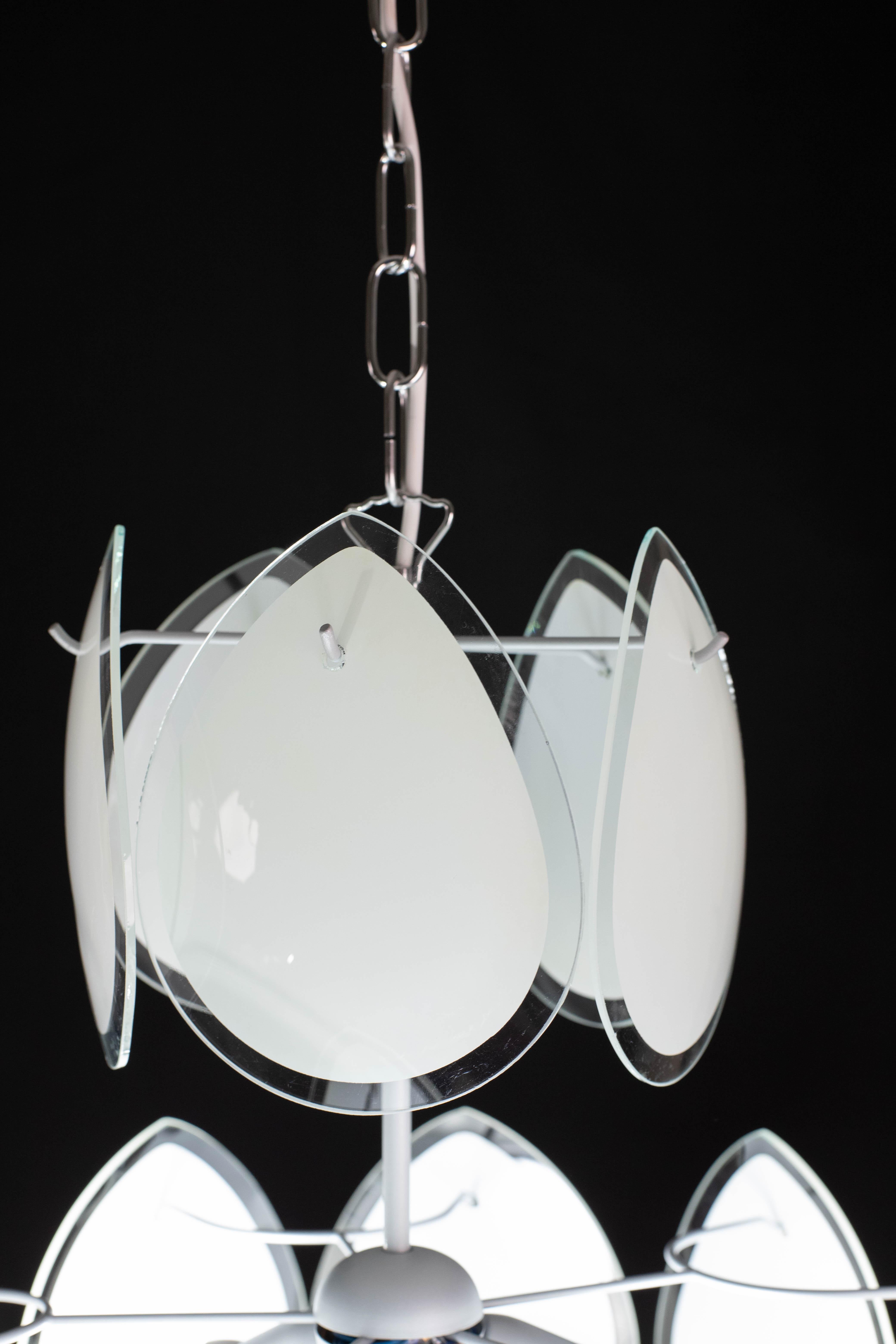 Lustre à disques en forme de gouttes en verre blanc de Murano, Italie, 1970 en vente 9