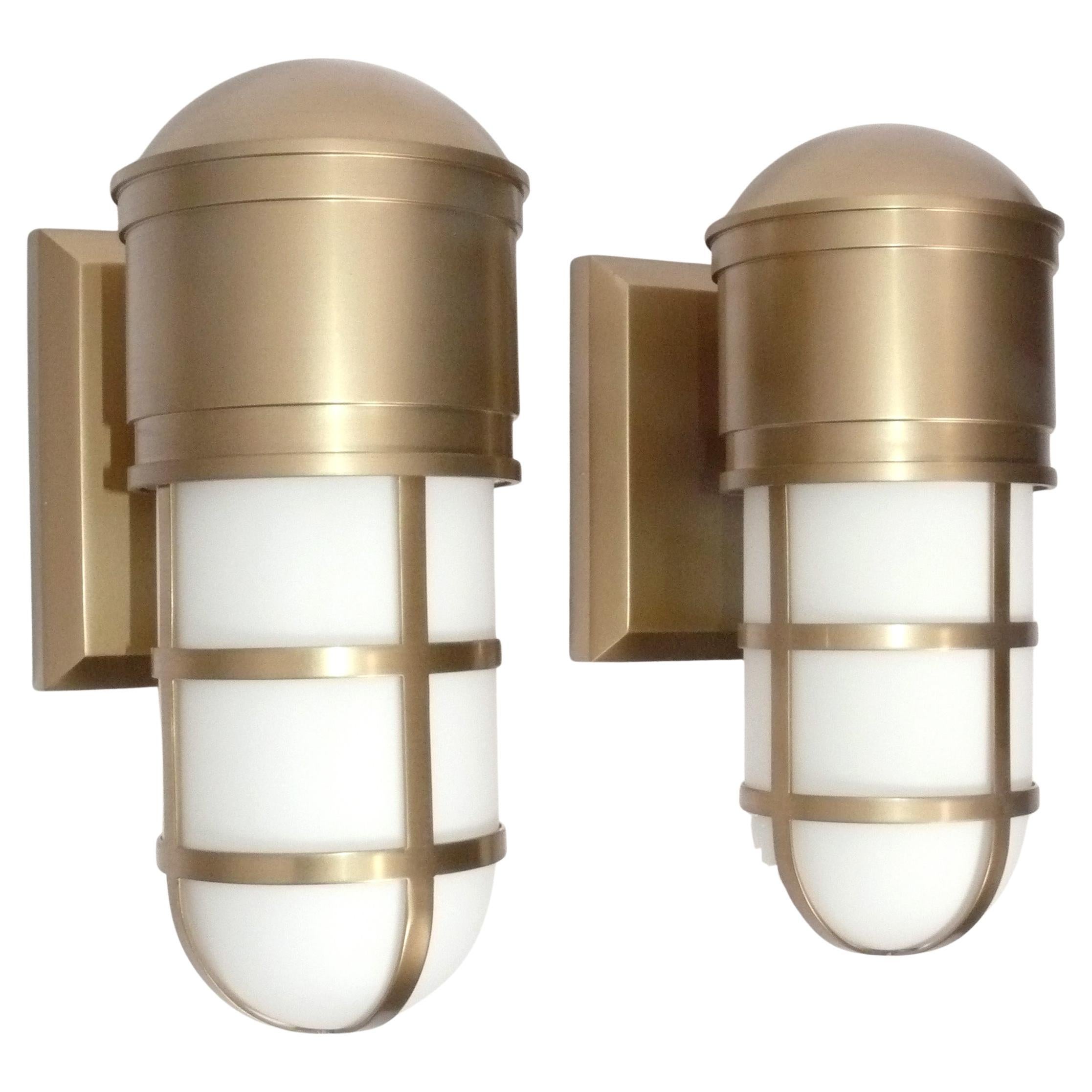 Visual Comfort Brass Sconces Industrial Style Marine Model Art Deco Bathroom en vente