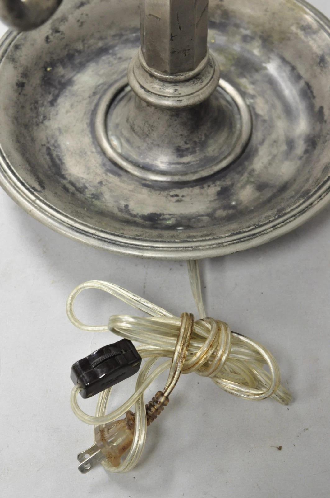 Visual Comfort & Co Lámpara de sobremesa Bouillotte Tole de estaño envejecido de estilo rural francés en venta 5