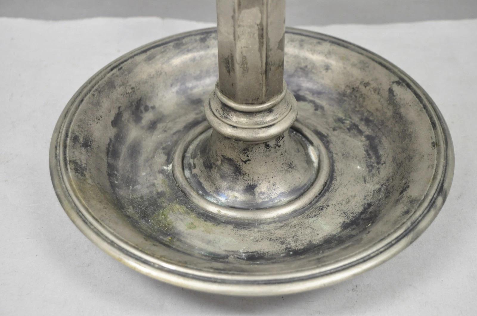 Visual Comfort & Co Lámpara de sobremesa Bouillotte Tole de estaño envejecido de estilo rural francés en venta 2