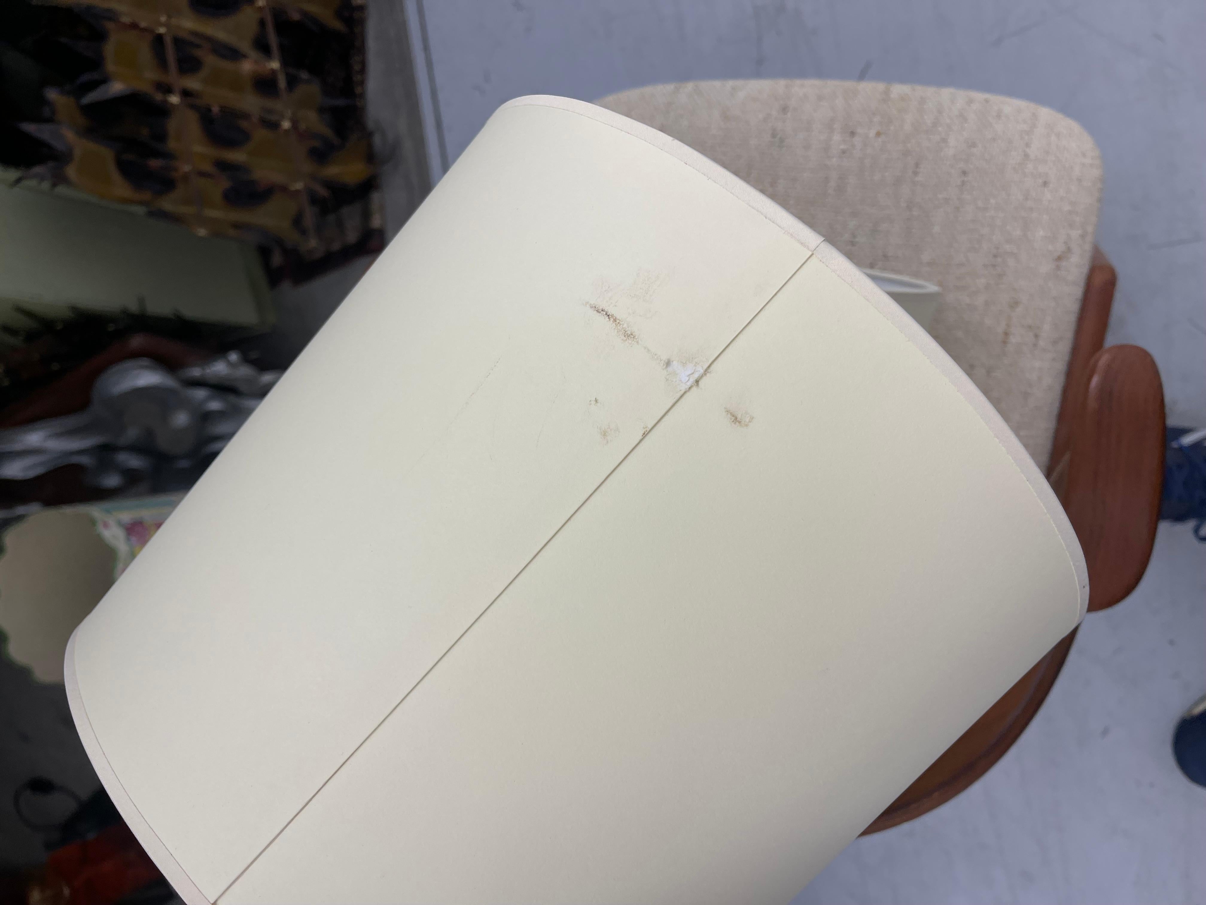 Visual Comfort Lampe de table Dauphine en fer doré, une paire en vente 9