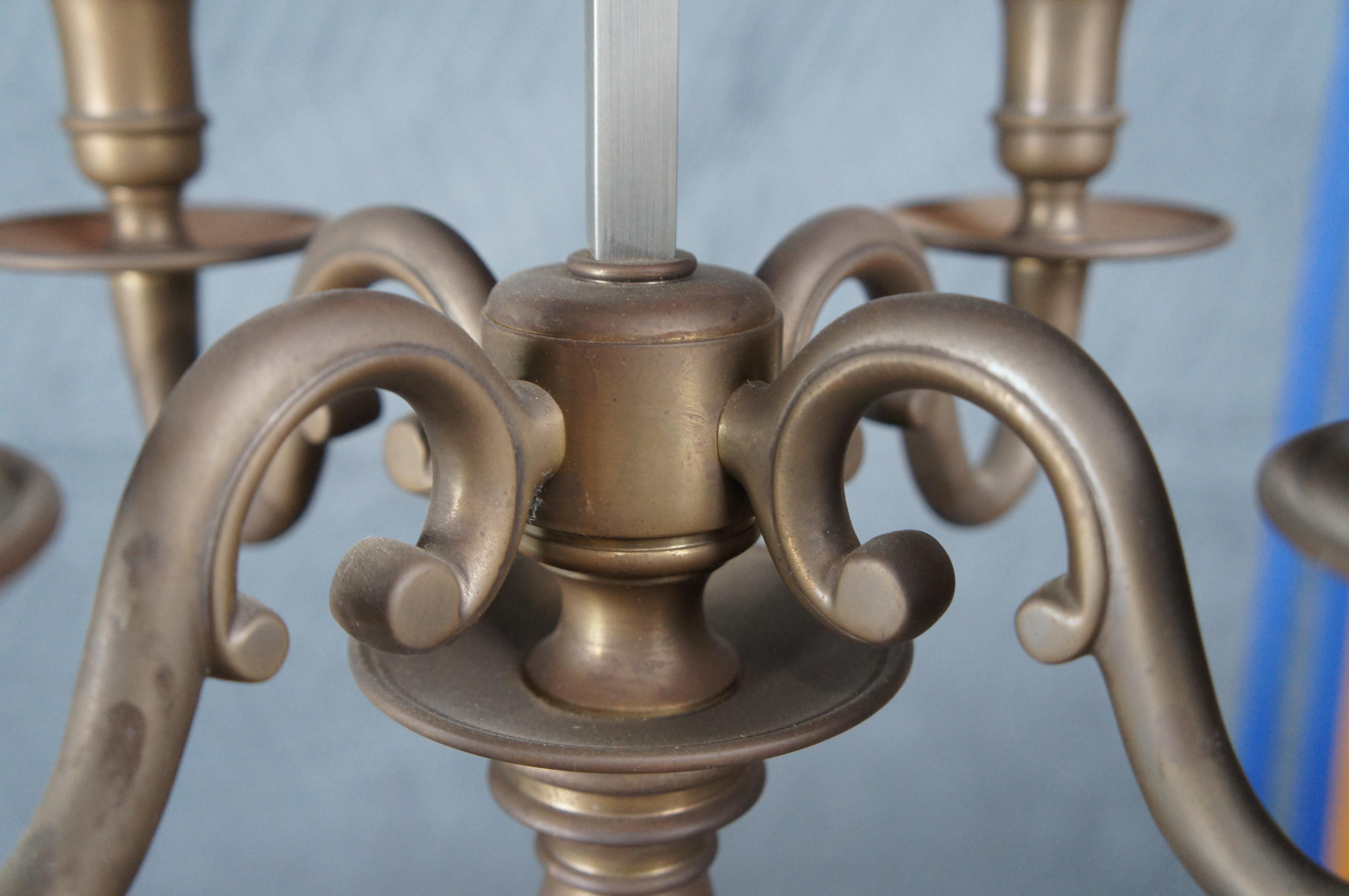 Visual Comfort Lampe de table candélabre à 4 bras en laiton Bouillotte Abat-jour en tôle en vente 3