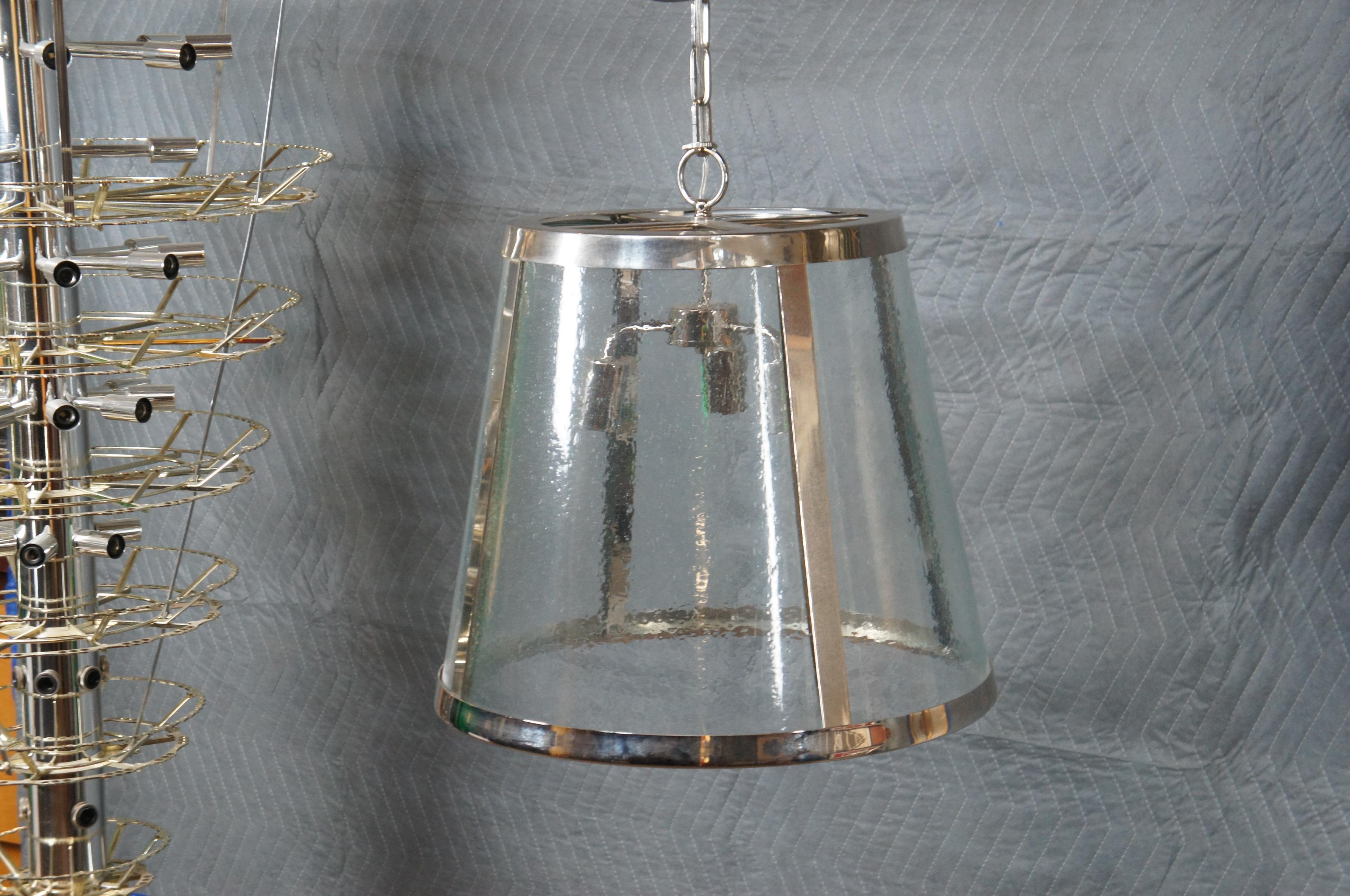 Lampe à suspension à trois lumières en nickel poli de la collection Harrow de 19 pouces ( Visual Comfort Harrow) en vente 4