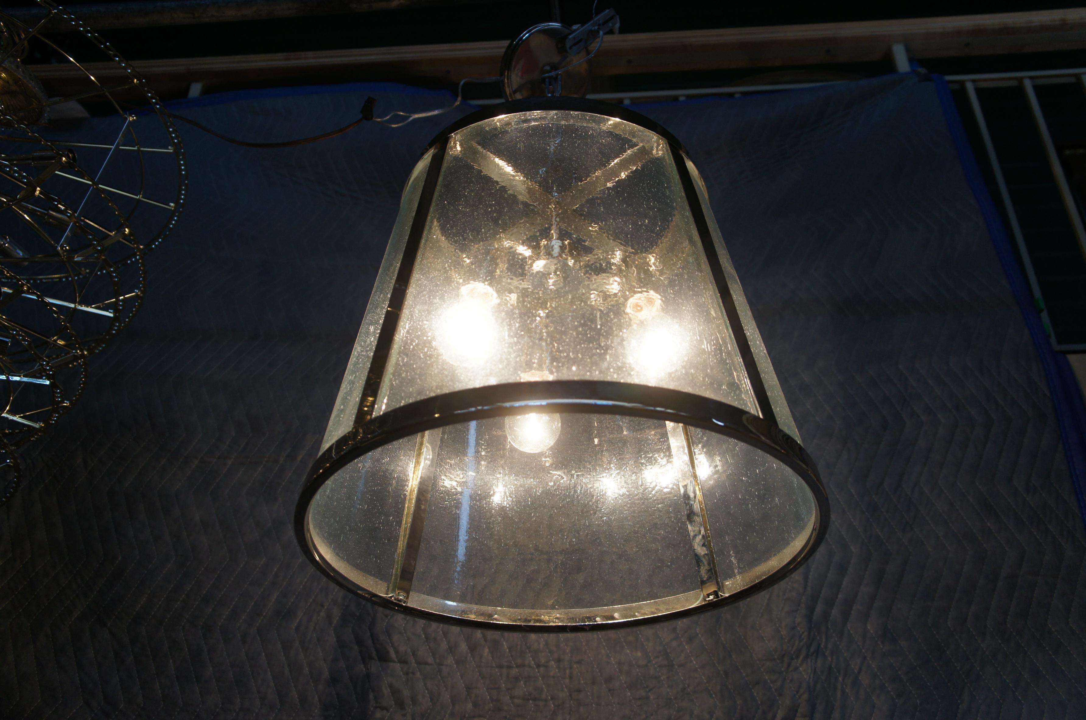 Lampe à suspension à trois lumières en nickel poli de la collection Harrow de 19 pouces ( Visual Comfort Harrow) en vente 6