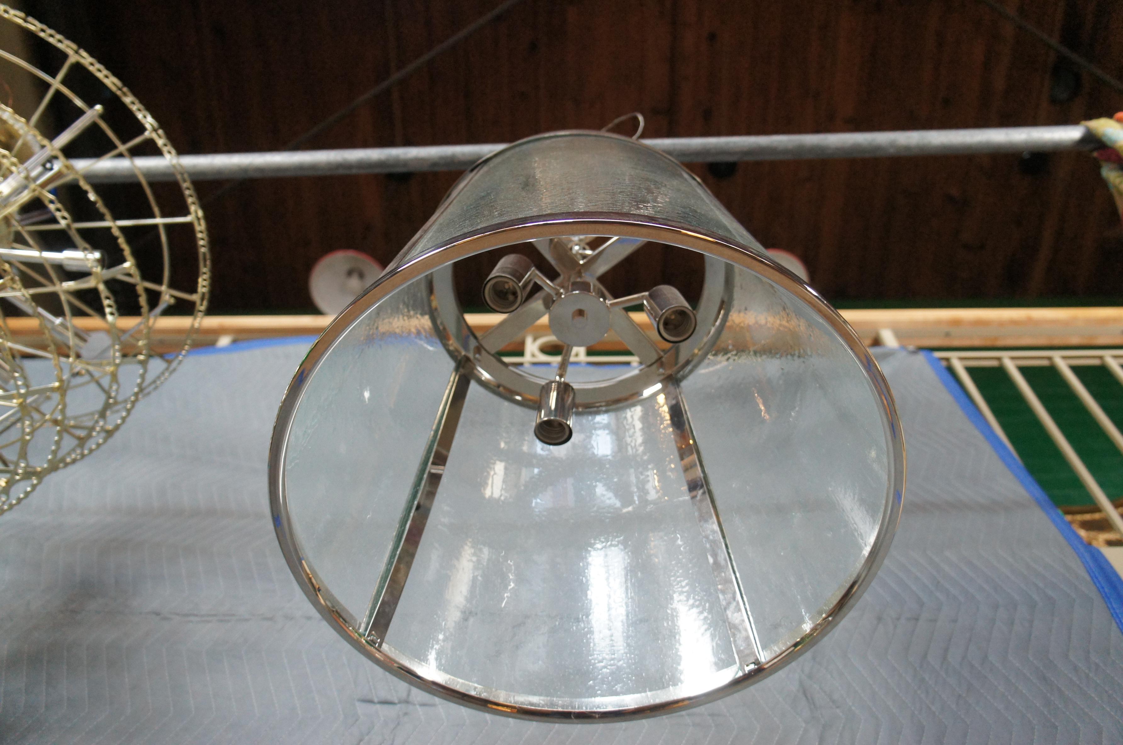 Nickel Lampe à suspension à trois lumières en nickel poli de la collection Harrow de 19 pouces ( Visual Comfort Harrow) en vente