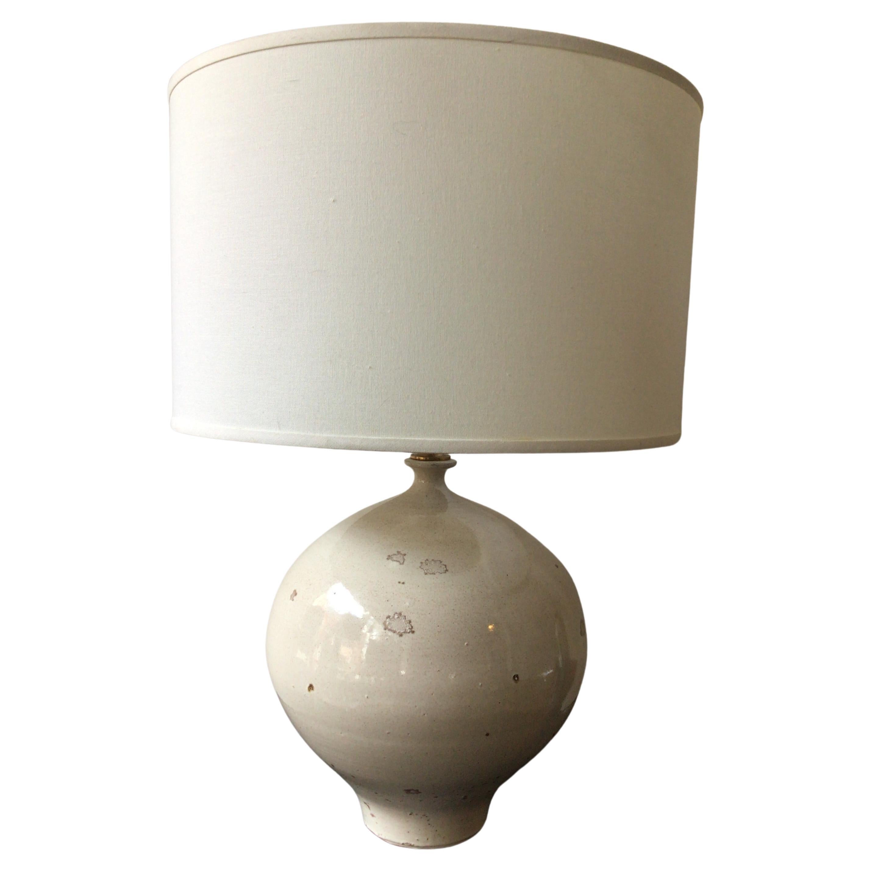 Visual Comfort Off White Ceramic Lamp For Sale