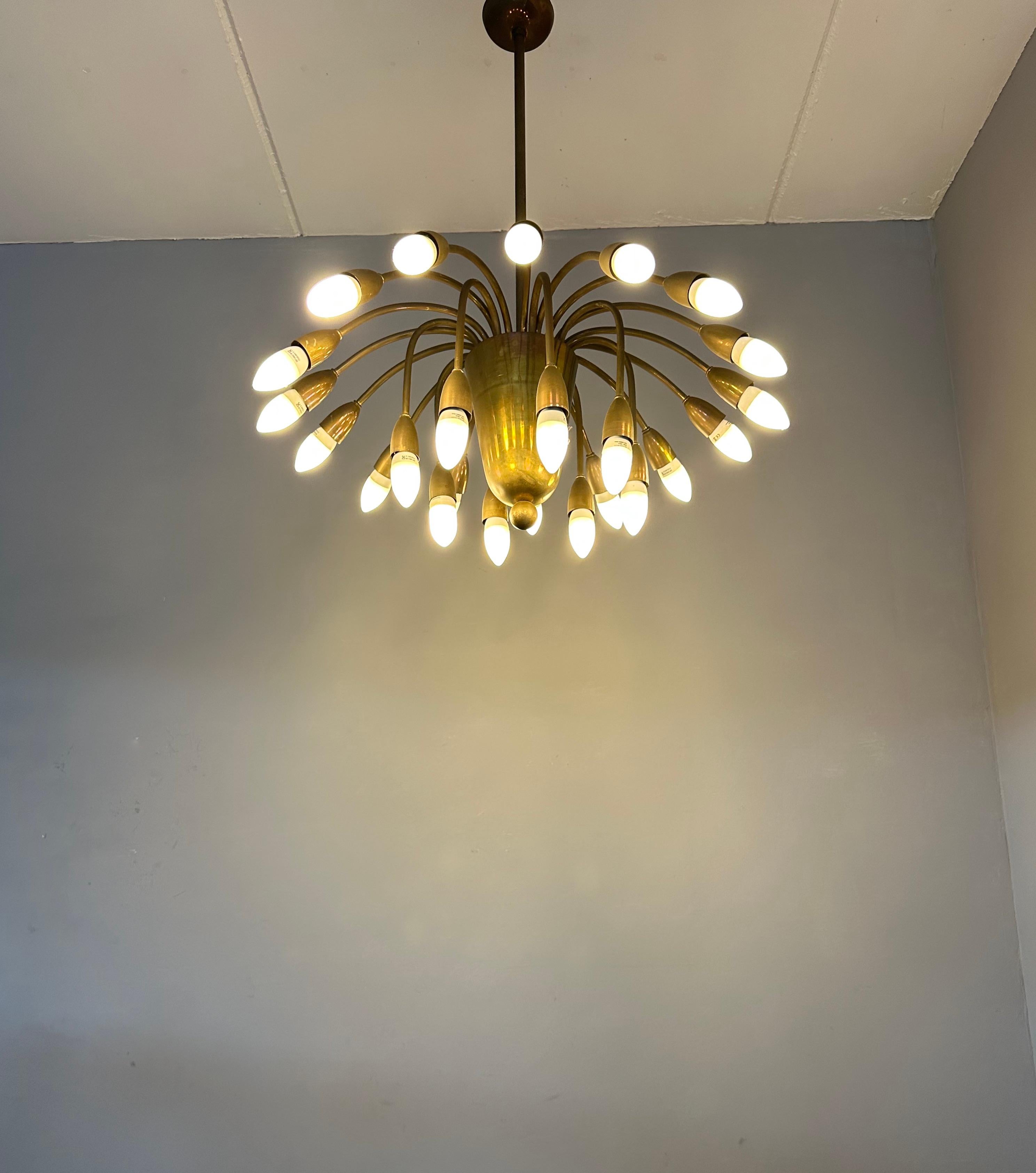 Visually Striking Mid-Century Modern Brass 24 Arm / Light Chandelier Pendant  For Sale 9