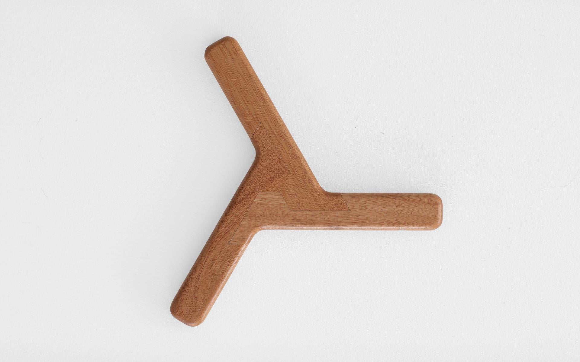 Vita Nova, Trivet in Reclaimed Solid Wood, YMER&MALTA, France In New Condition For Sale In PARIS, FR